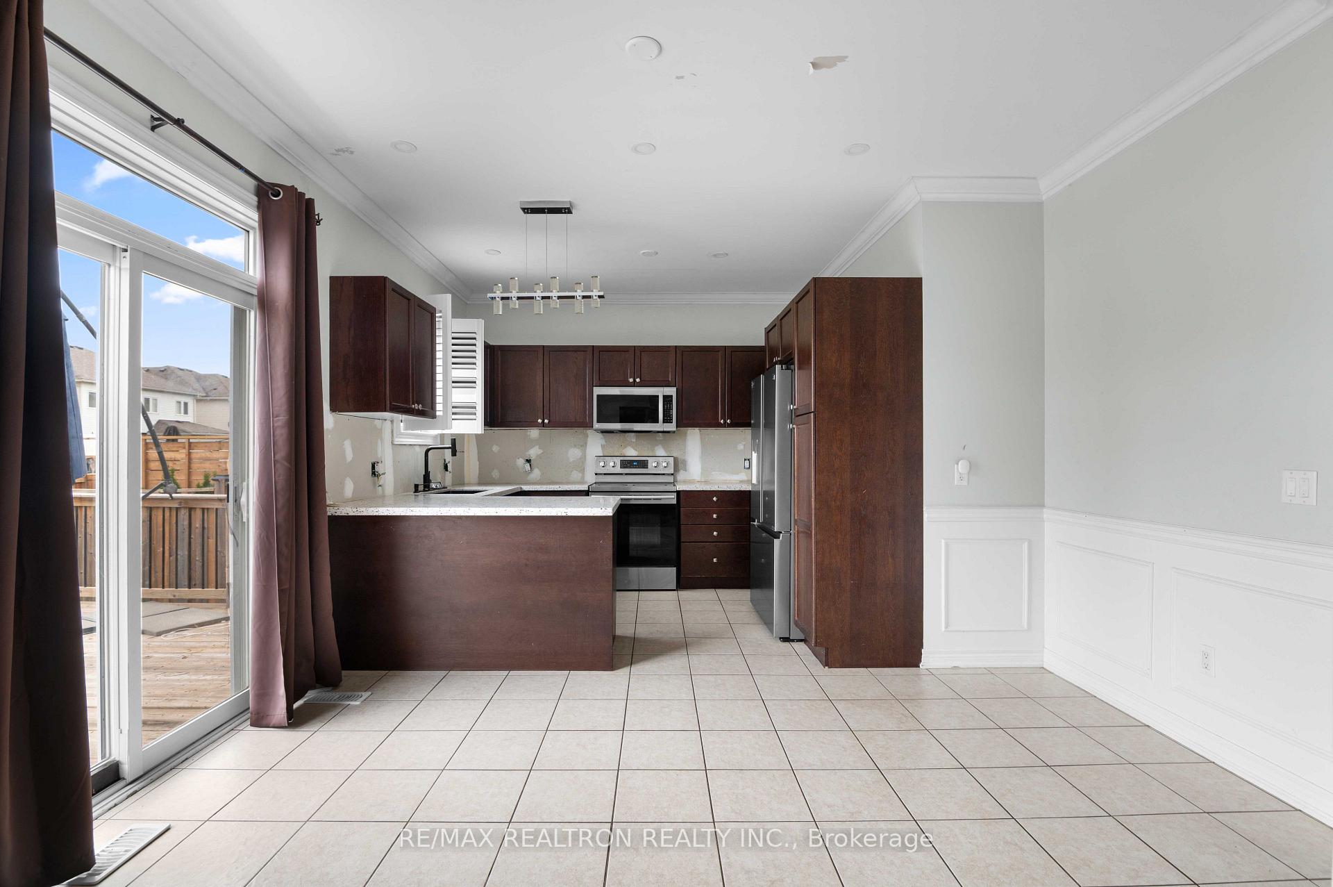 Photo 13 of 525 Brett Street, Shelburne — HOMEH