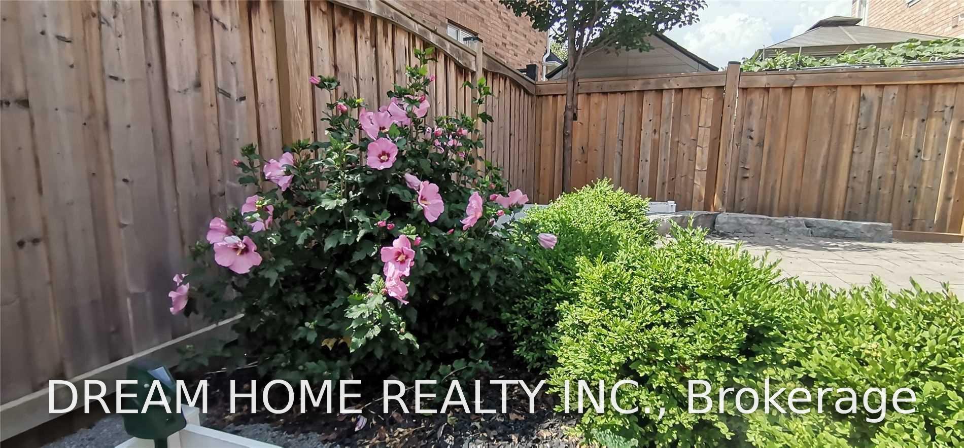 Photo 5 of 53 Hermitage Boulevard, Markham, Wismer — HOMEH
