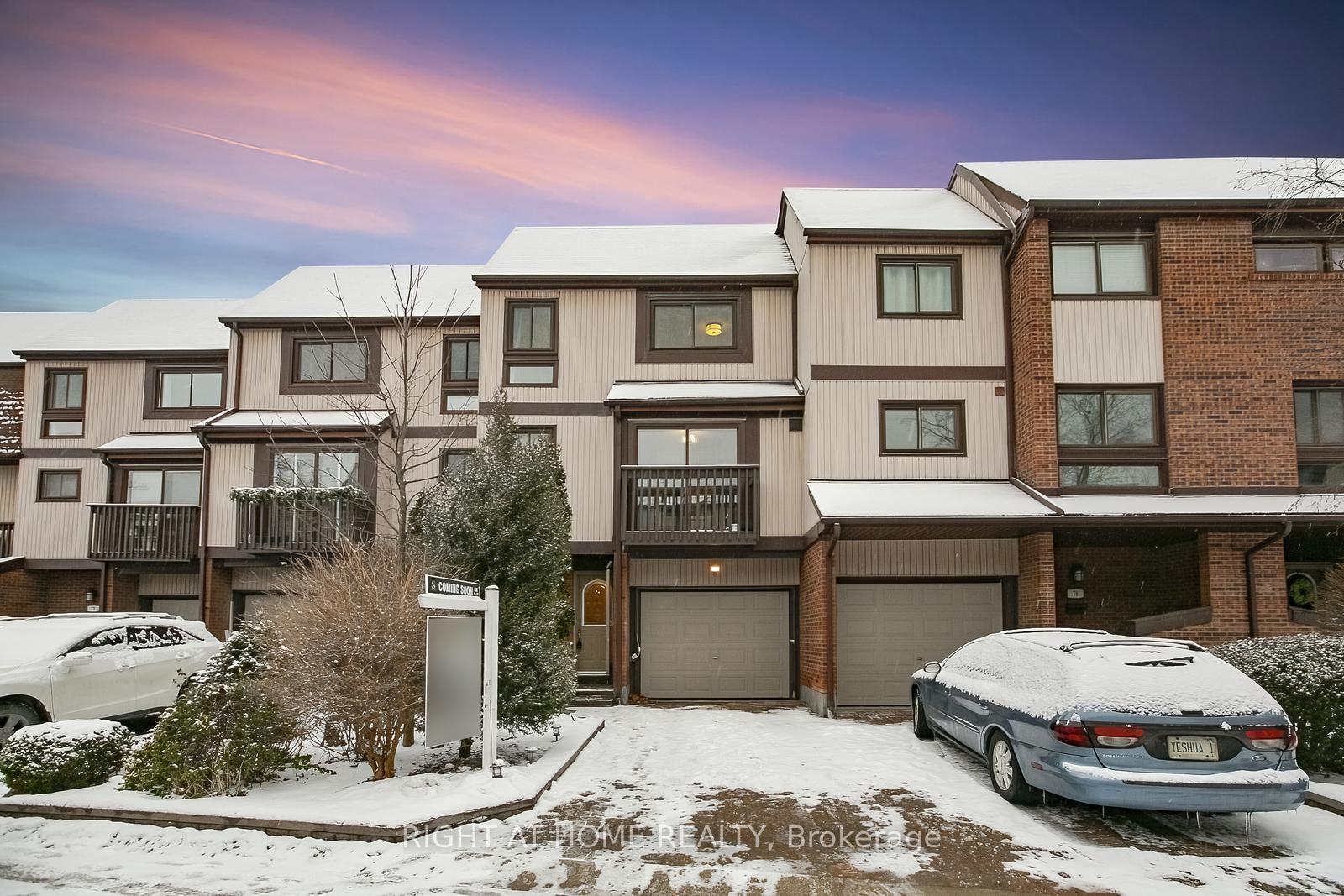 Photo 1 of Unit 75, 1080 Walden Circle, Mississauga, Clarkson — HOMEH