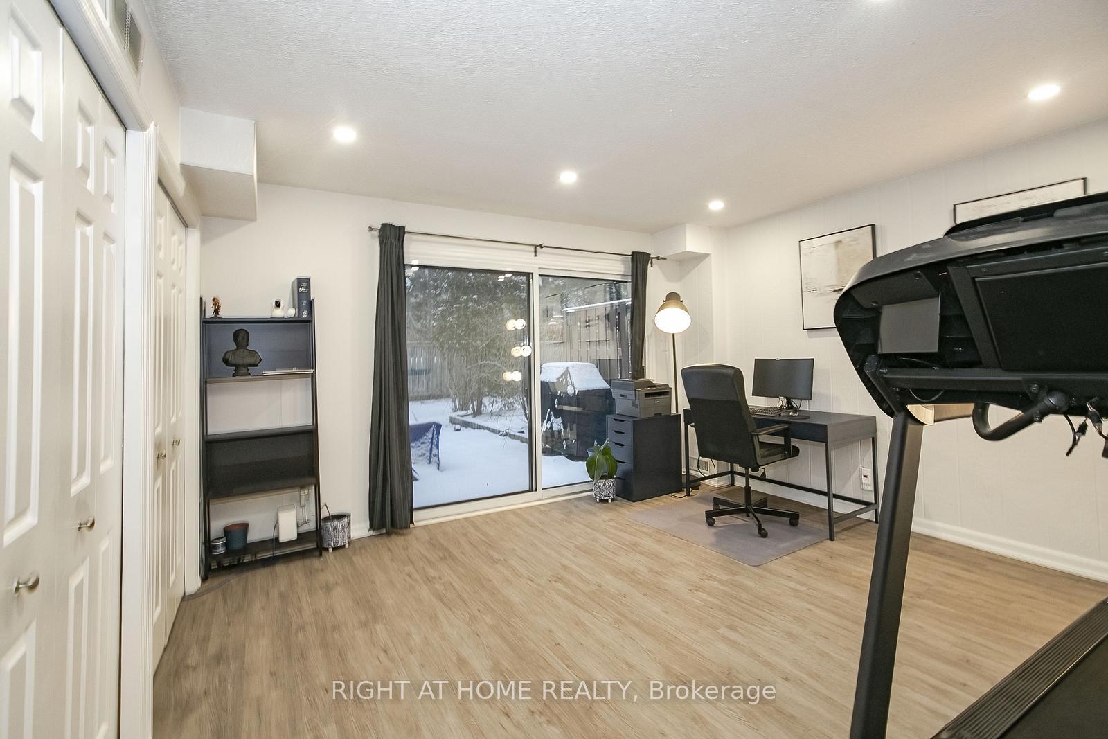 Photo 4 of Unit 75, 1080 Walden Circle, Mississauga, Clarkson — HOMEH