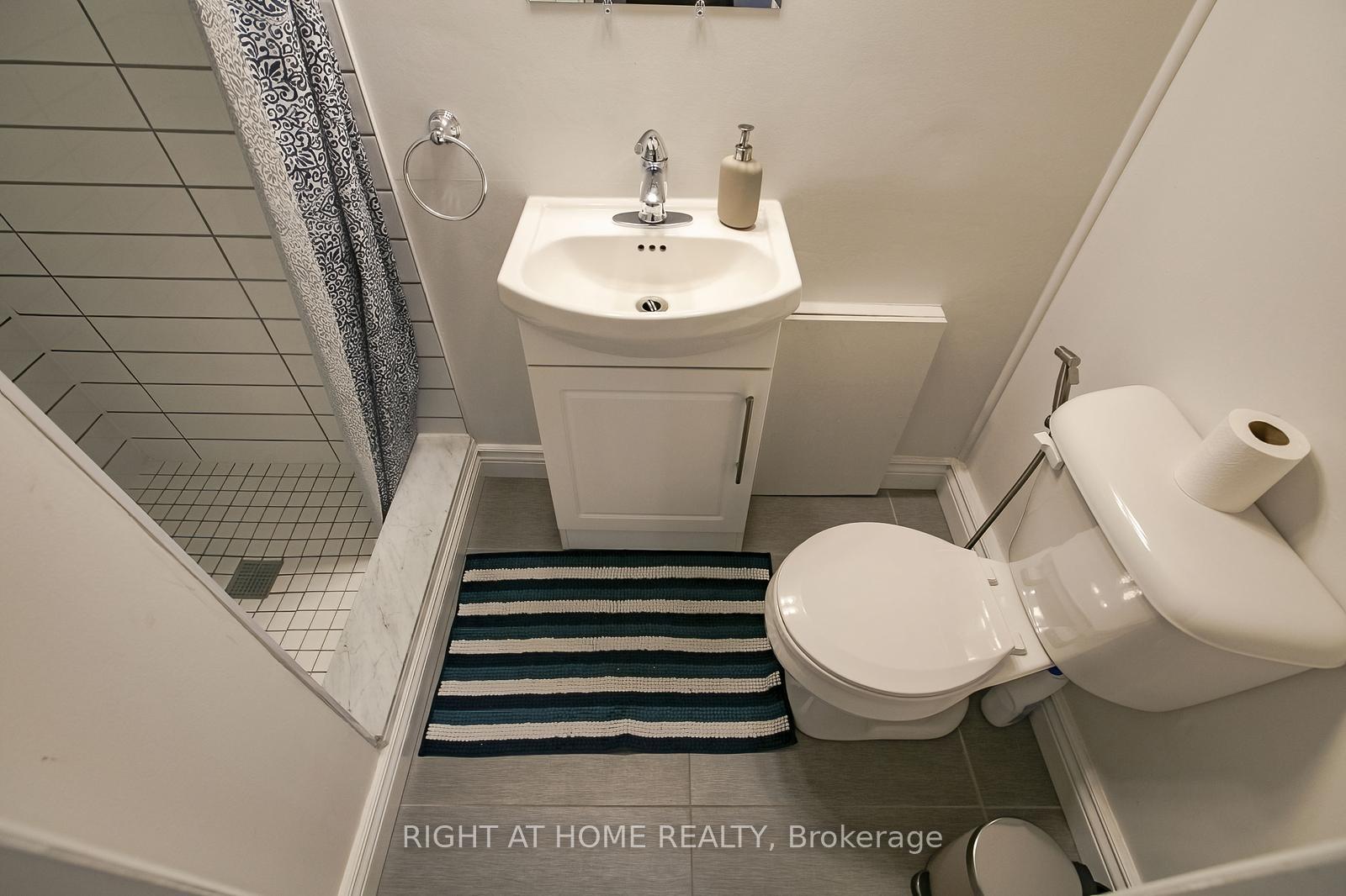 Photo 9 of Unit 75, 1080 Walden Circle, Mississauga, Clarkson — HOMEH