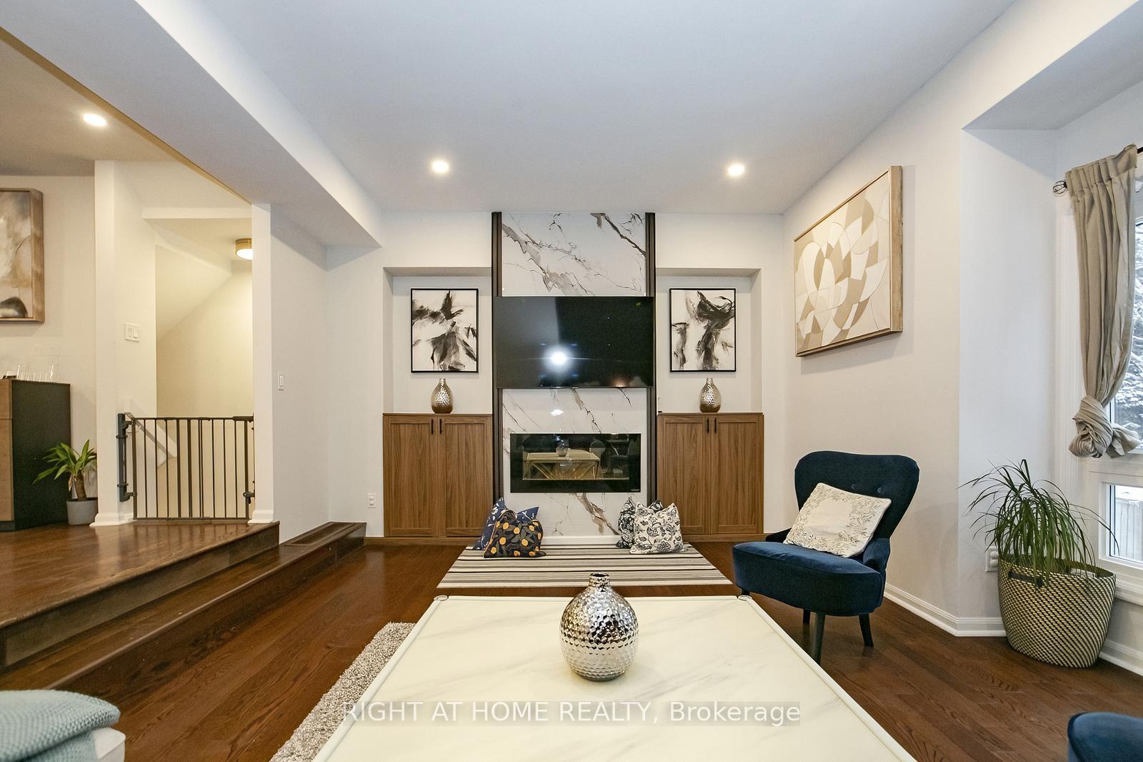 Photo 14 of Unit 75, 1080 Walden Circle, Mississauga, Clarkson — HOMEH