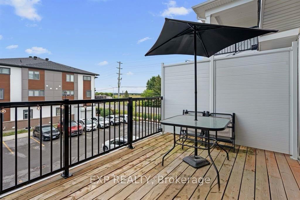 Photo 7 of 304 Lapland Private, Ottawa, Kanata - Emerald Meadows/Trailwest — HOMEH