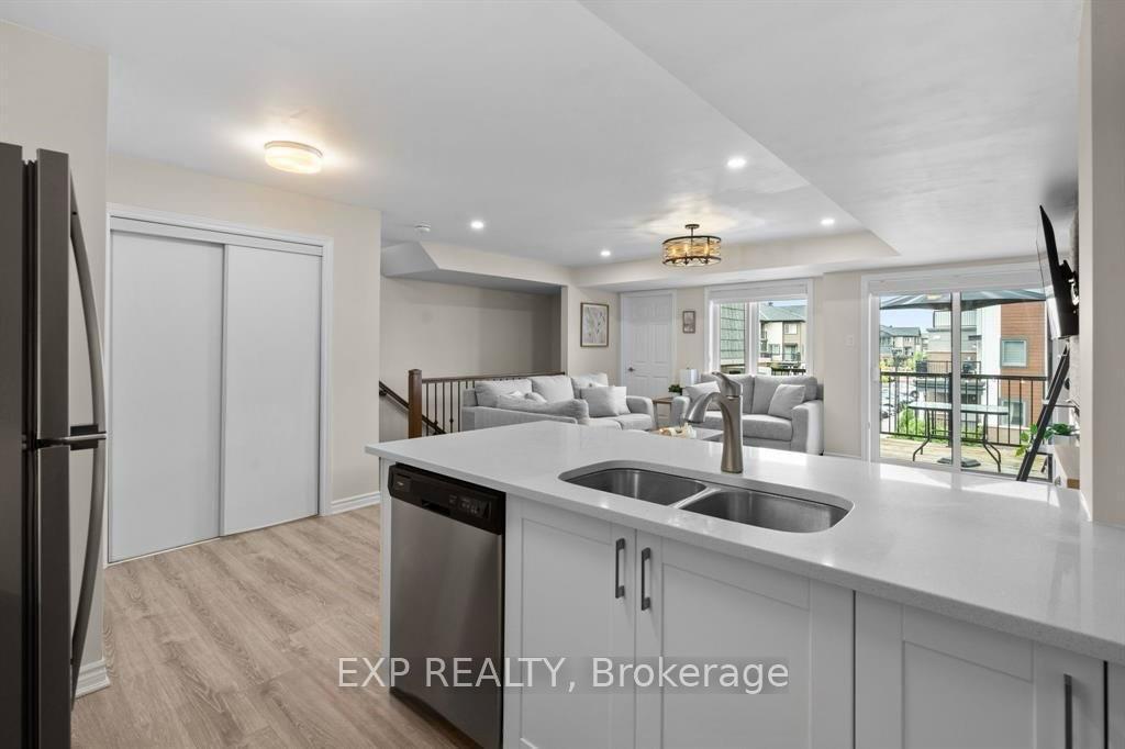 Photo 8 of 304 Lapland Private, Ottawa, Kanata - Emerald Meadows/Trailwest — HOMEH
