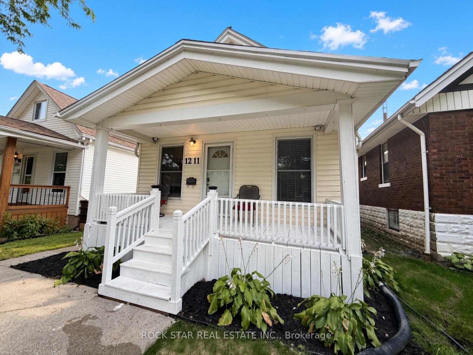 Photo 4 of 1211 Lincoln Road, Windsor — HOMEH