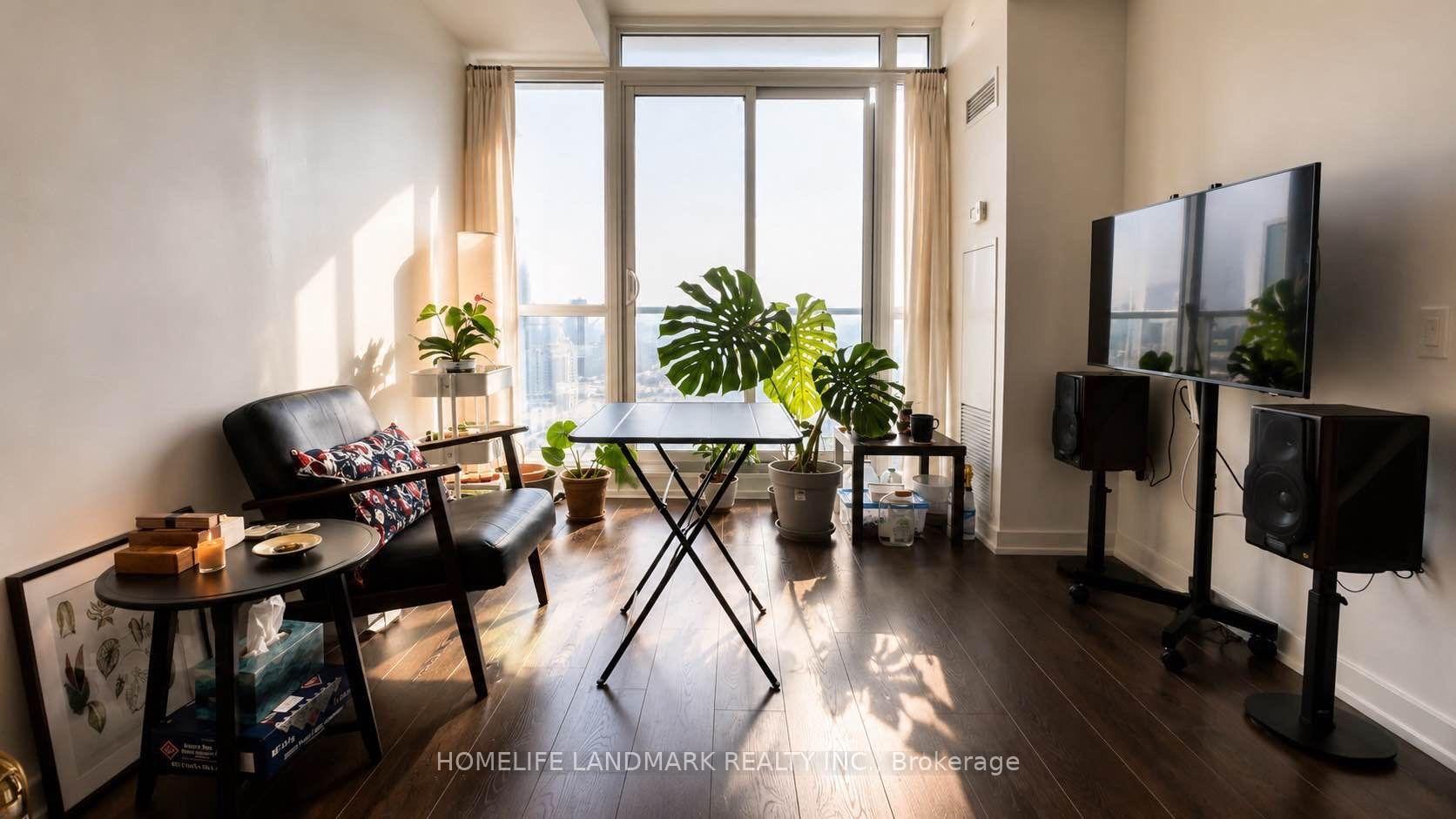 Photo 3 of 121 Mcmahon Drive, North York, Bayview Village — HOMEH