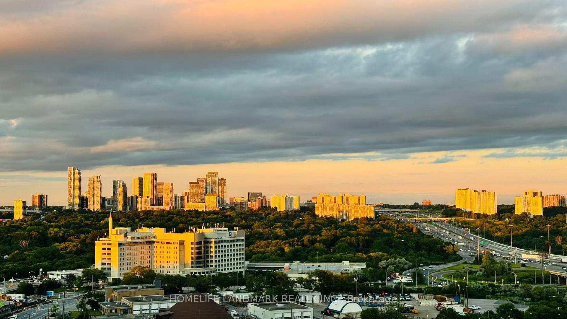 Photo 8 of 121 Mcmahon Drive, North York, Bayview Village — HOMEH