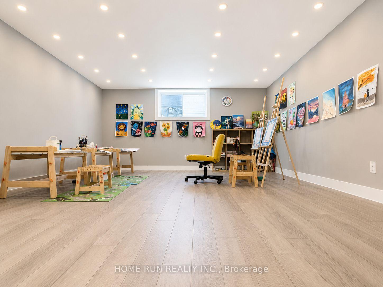 Photo 17 of 633 Rouncey Road, Ottawa, Kanata - Emerald Meadows/Trailwest — HOMEH