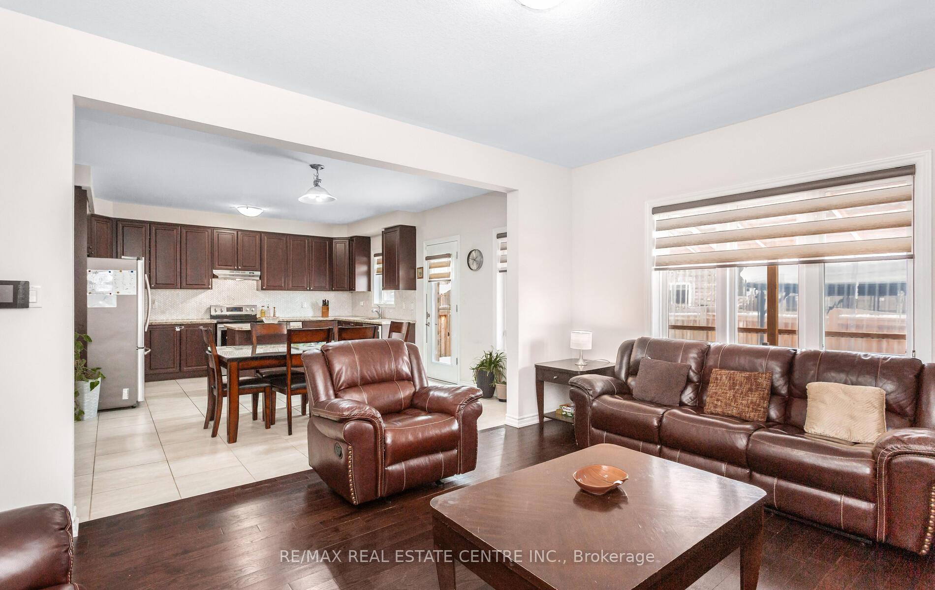 Photo 12 of 49 Bucksaw Street, Brampton, Northwest Brampton — HOMEH