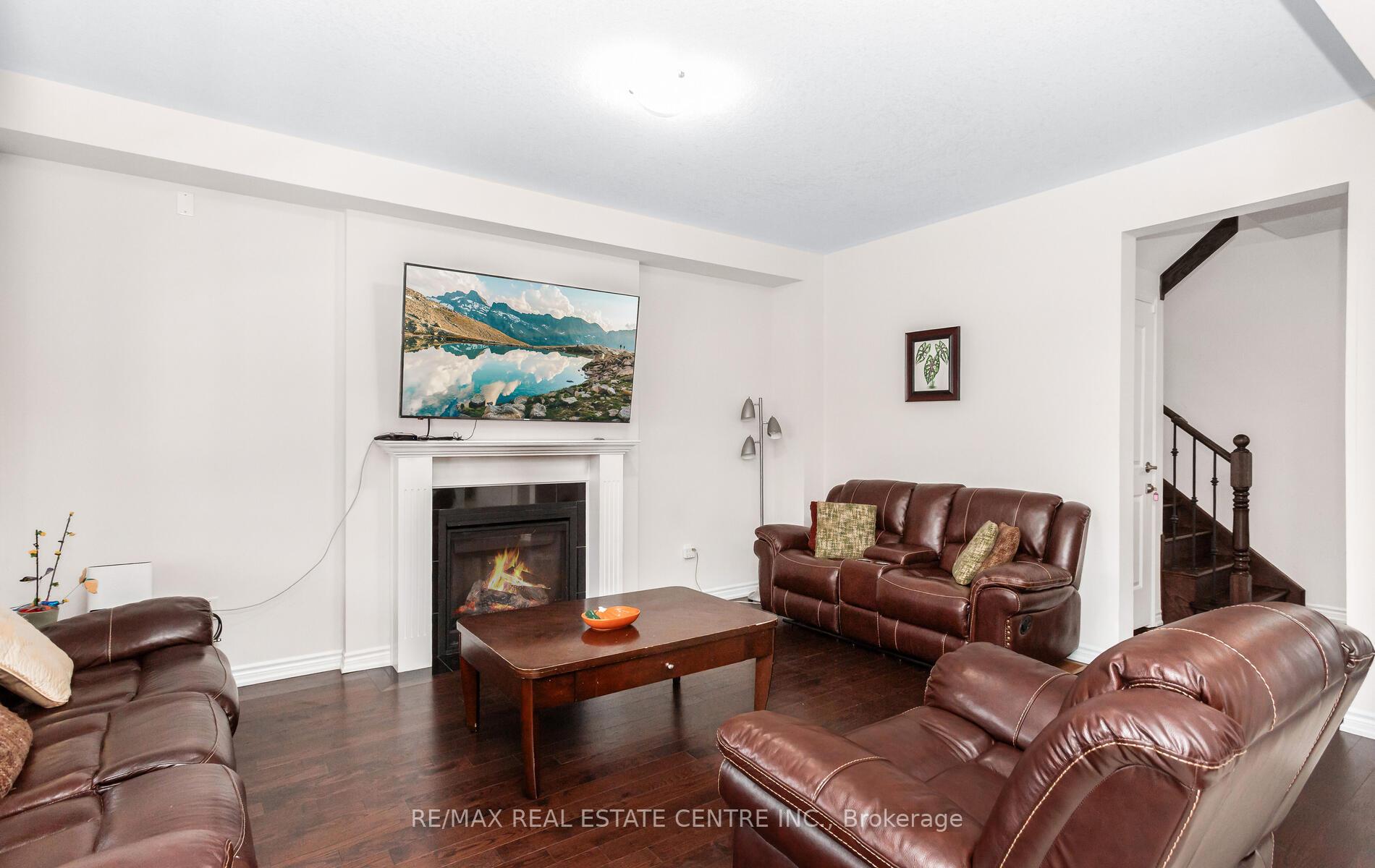 Photo 14 of 49 Bucksaw Street, Brampton, Northwest Brampton — HOMEH