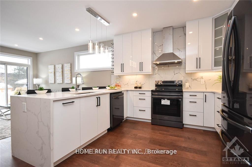 Photo 5 of Unit A, 314 Cyr Avenue, Ottawa, Vanier — HOMEH