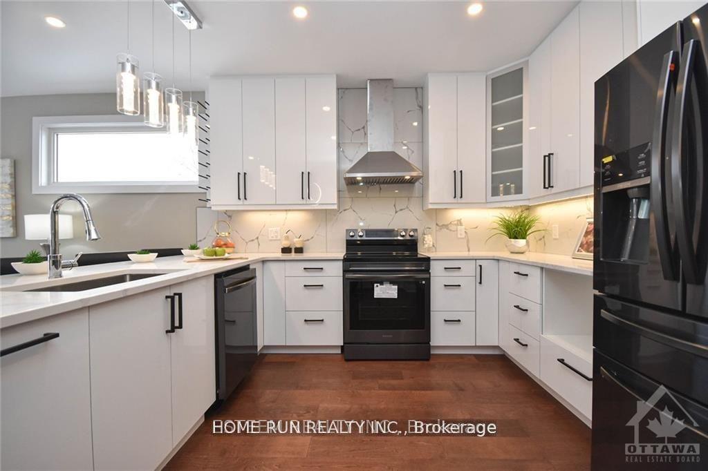 Photo 8 of Unit A, 314 Cyr Avenue, Ottawa, Vanier — HOMEH