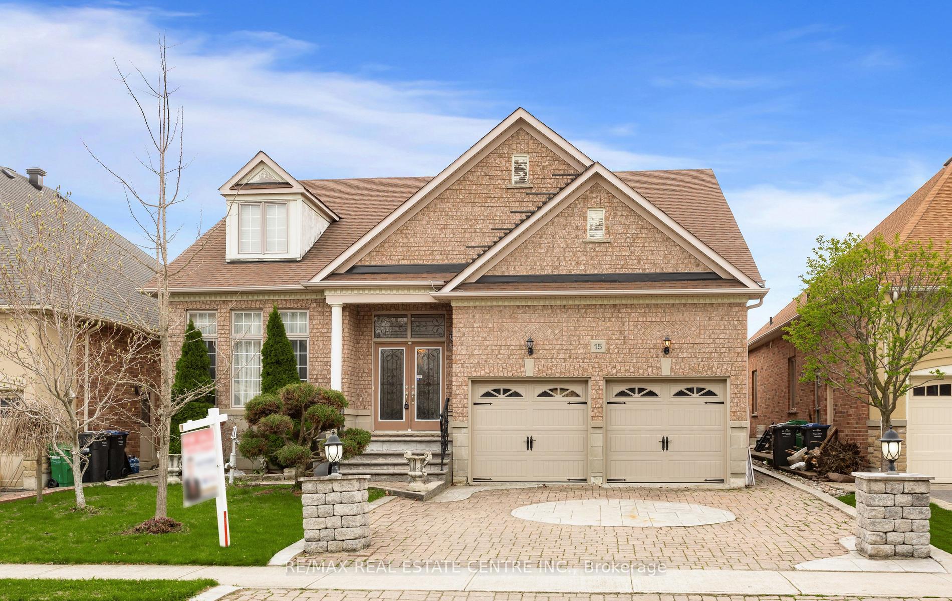 Photo 2 of 15 Concorde Drive, Brampton, Vales of Castlemore North — HOMEH