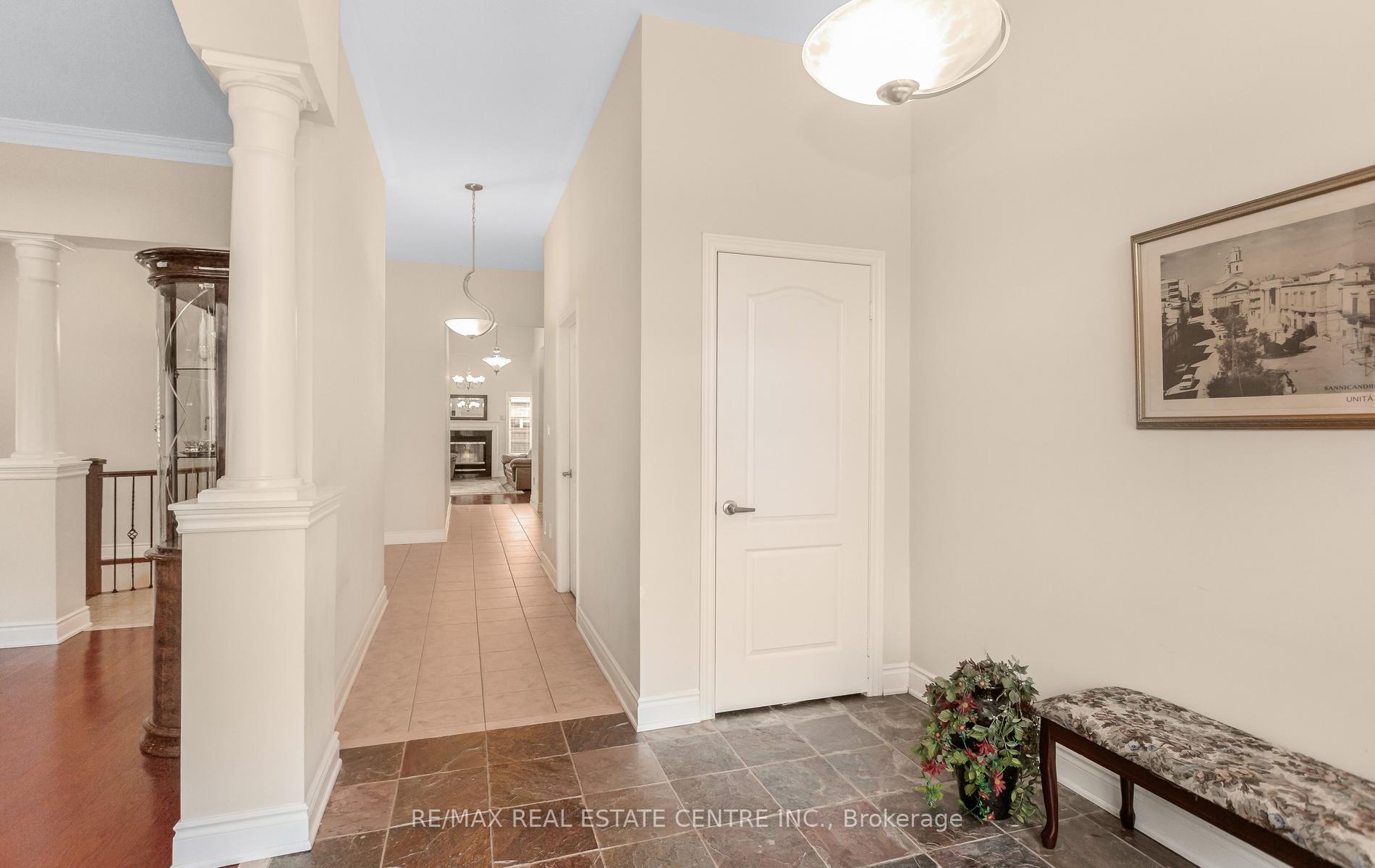 Photo 6 of 15 Concorde Drive, Brampton, Vales of Castlemore North — HOMEH