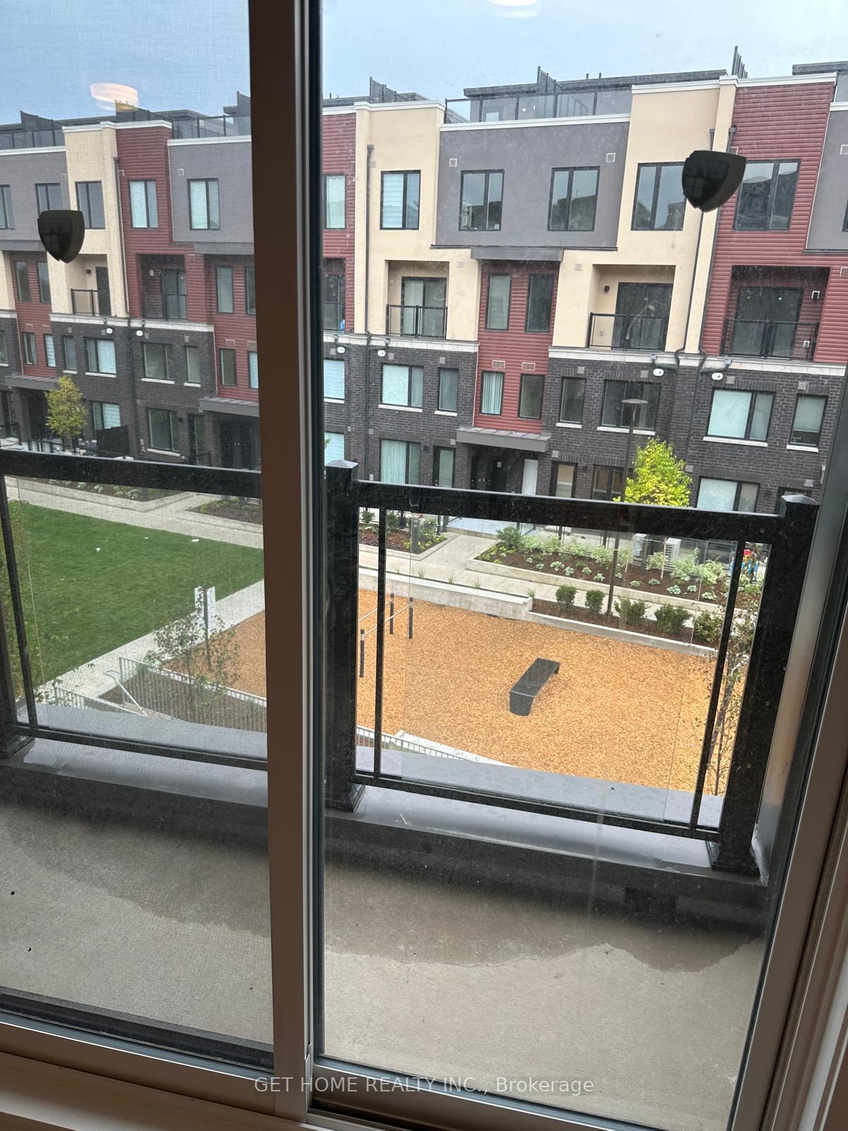 Photo 11 of Unit 3, 3540 colonial Drive, Mississauga, Erin Mills — HOMEH