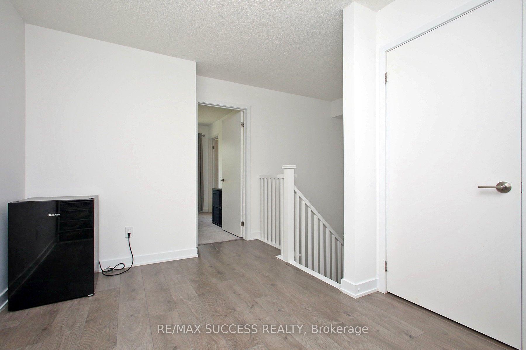Photo 21 of Unit 76, 1121 Cooke Boulevard, Burlington, LaSalle — HOMEH
