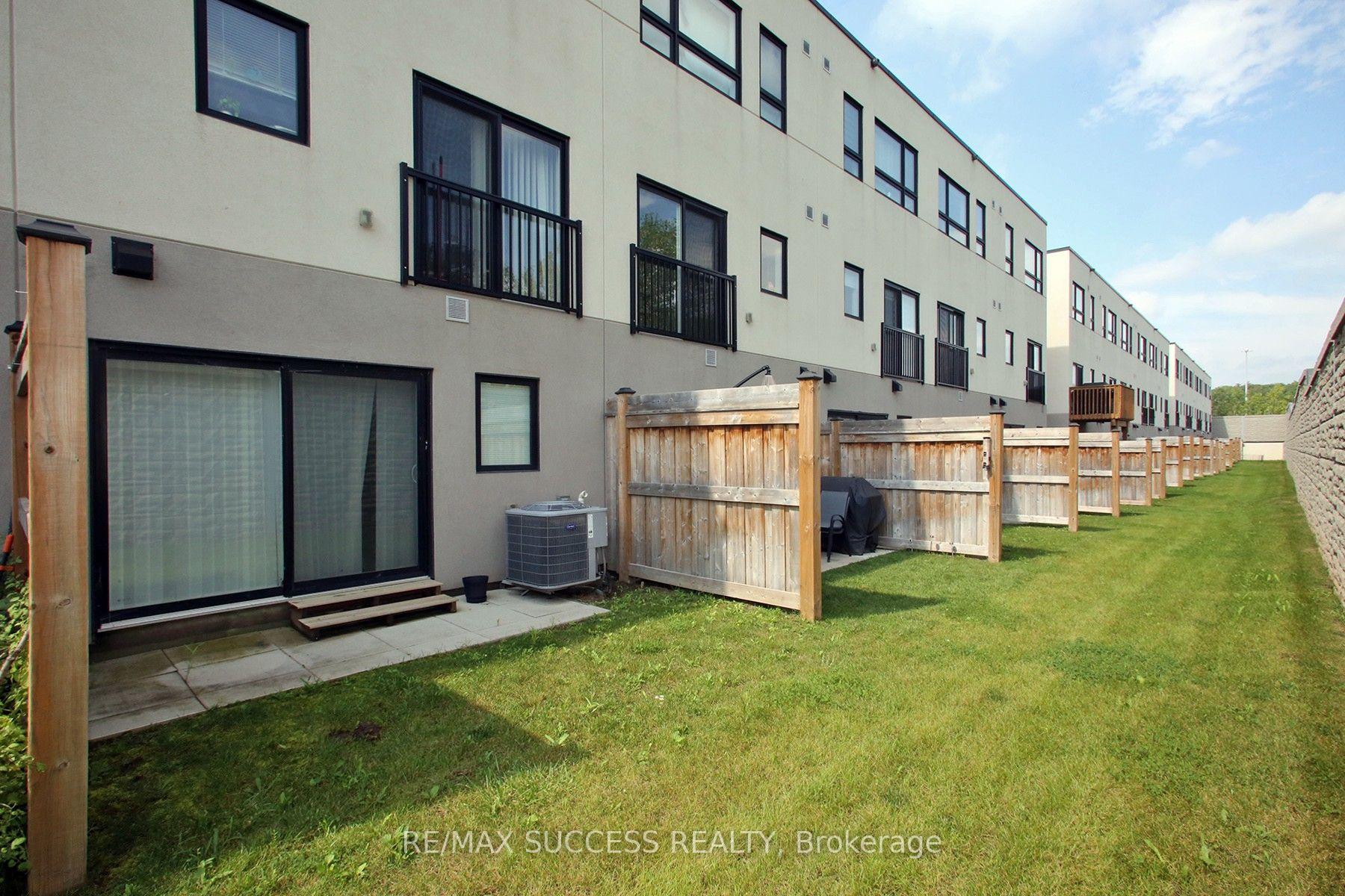 Photo 27 of Unit 76, 1121 Cooke Boulevard, Burlington, LaSalle — HOMEH