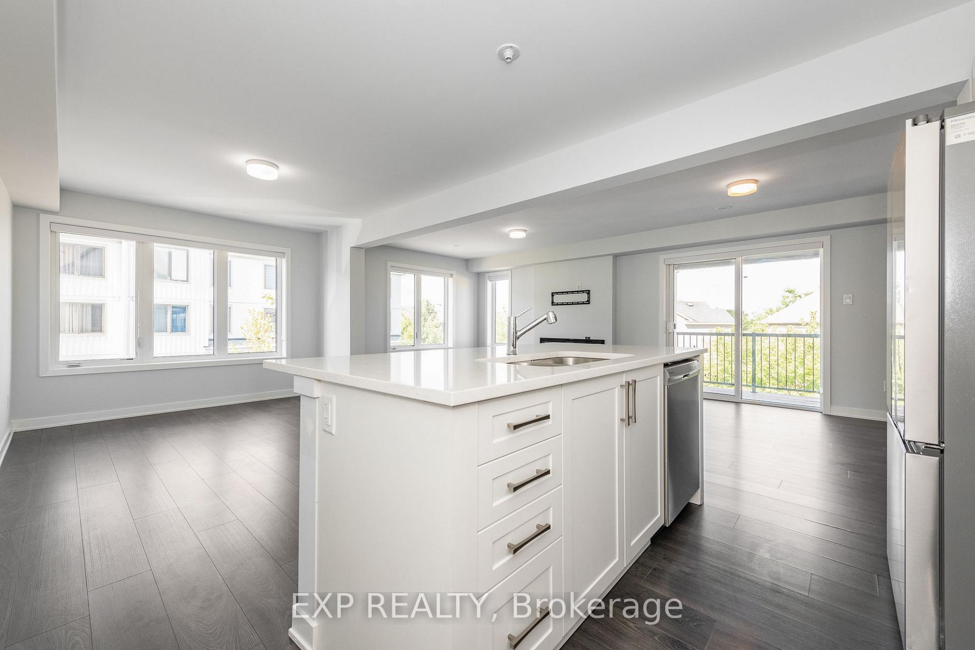 Photo 12 of 546 Woven Private, Ottawa, Stittsville (North) — HOMEH