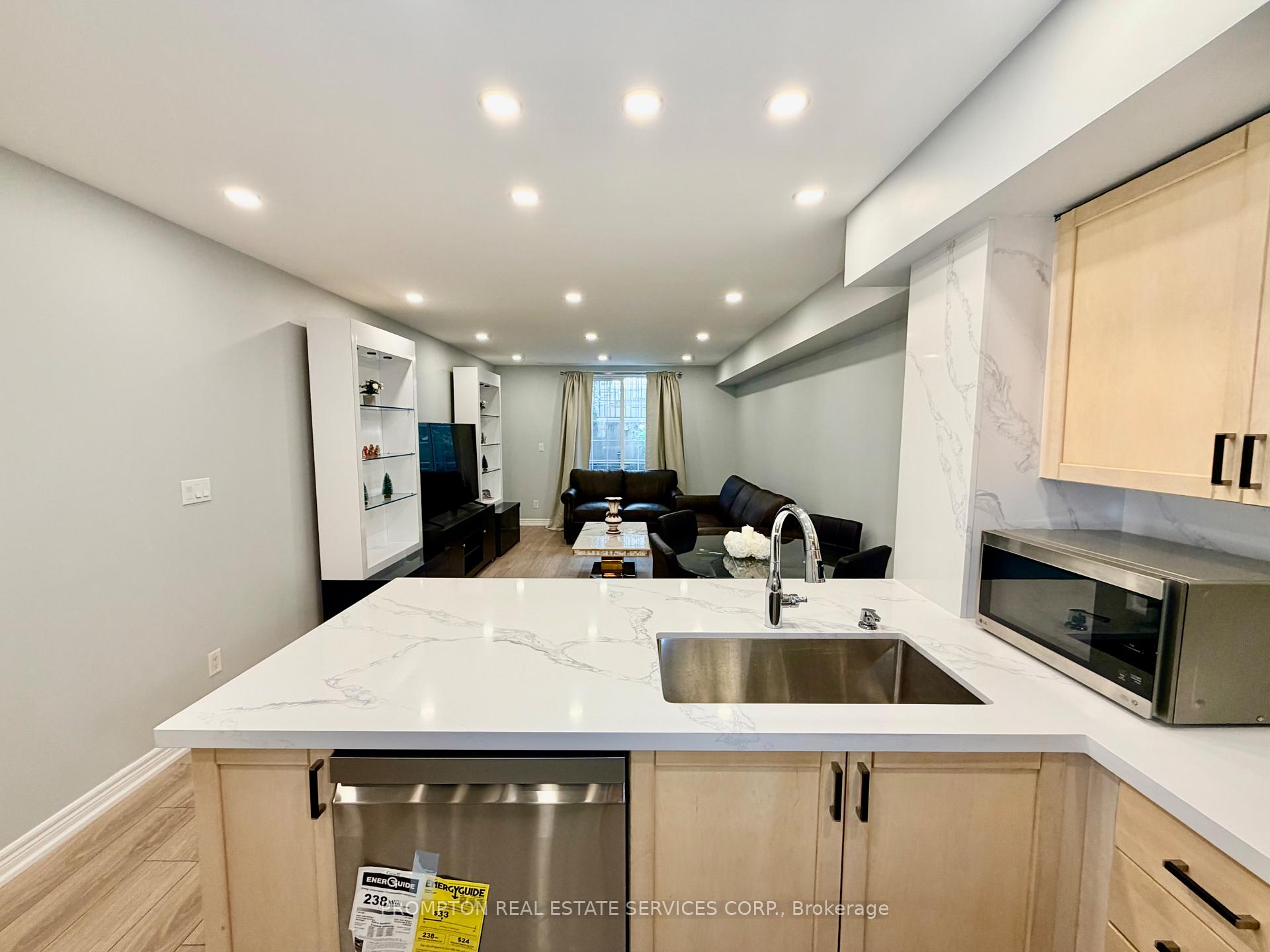 Photo 3 of Unit 11, 285 Antibes Drive, North York, Westminster-Branson — HOMEH