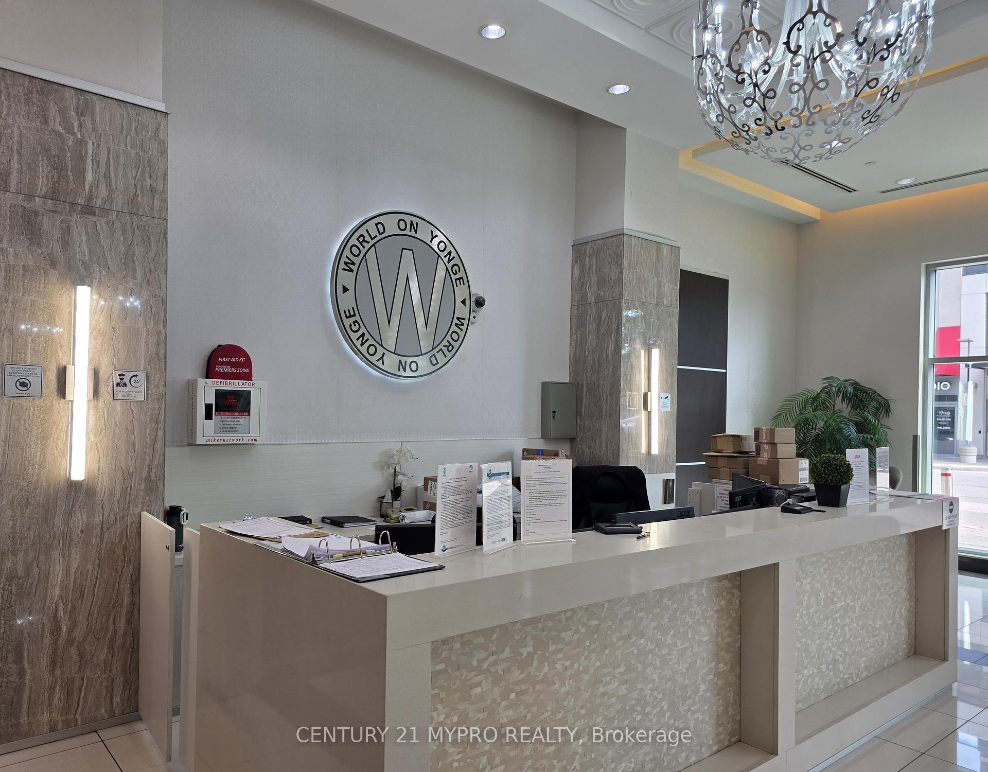 Photo 2 of Unit 1830, 7161 Yonge Street, Markham, Grandview — HOMEH