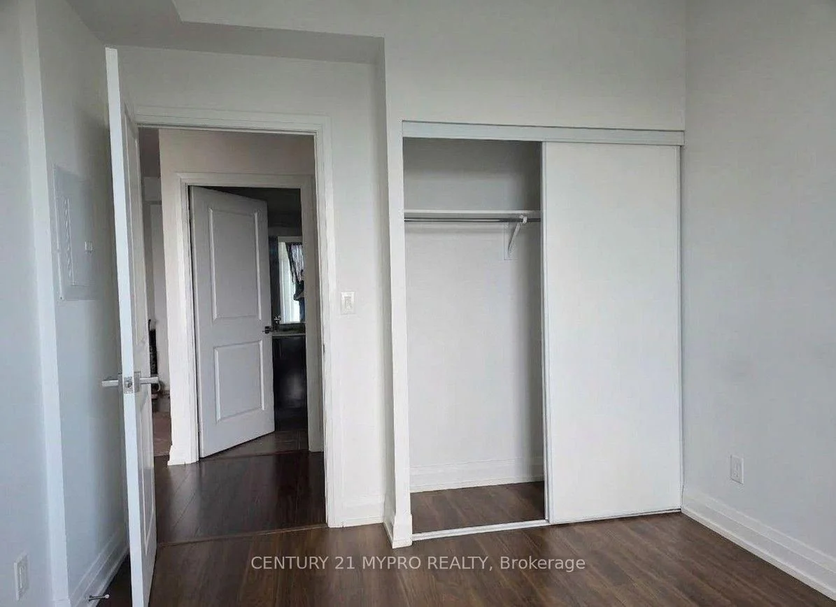 Photo 3 of Unit 1830, 7161 Yonge Street, Markham, Grandview — HOMEH