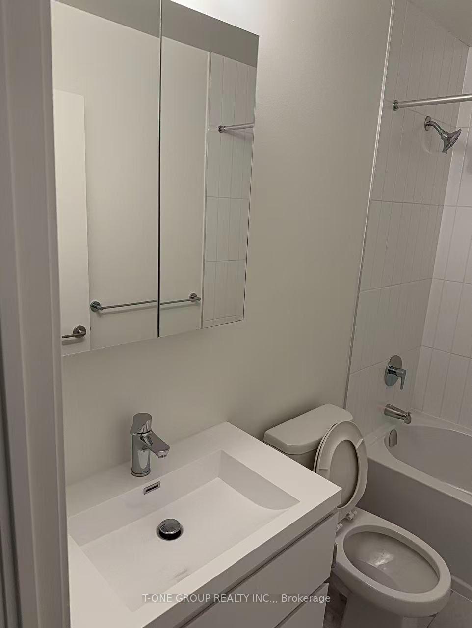 Photo 8 of Unit PH03, 38 Andre De Grasse Street, Markham, Unionville — HOMEH