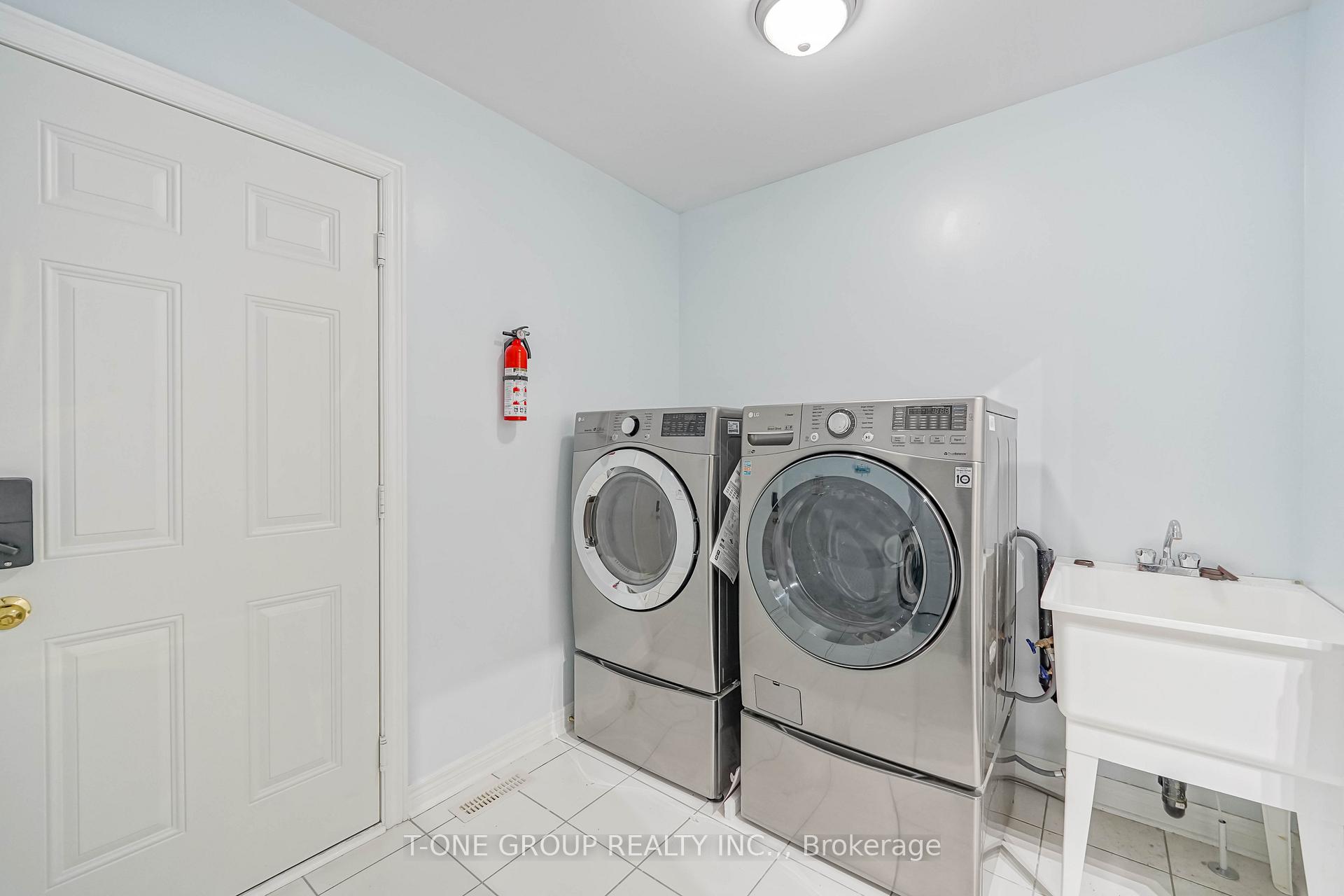 Photo 13 of 3 Chokecherry Crescent, Markham, Wismer — HOMEH