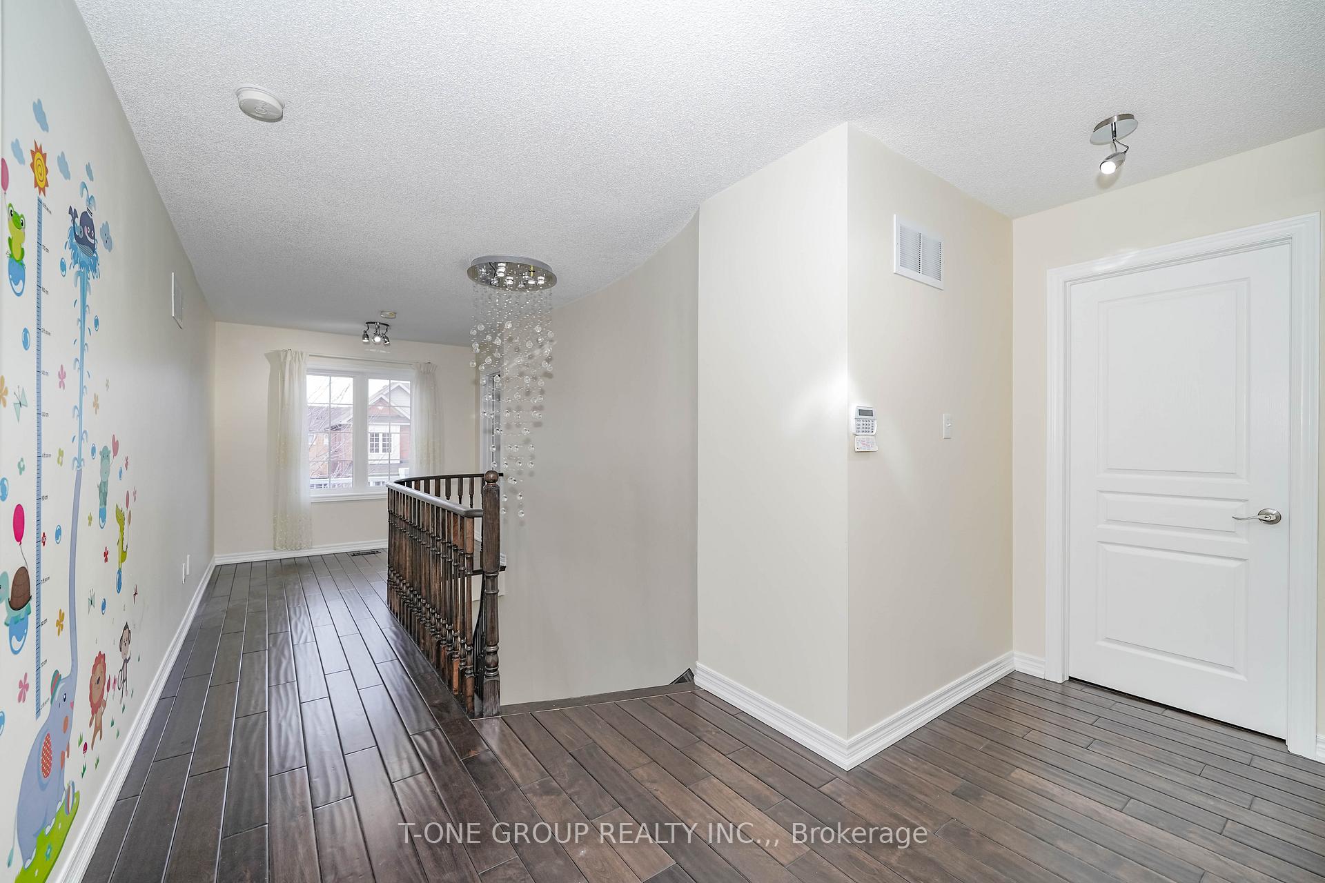 Photo 14 of 3 Chokecherry Crescent, Markham, Wismer — HOMEH