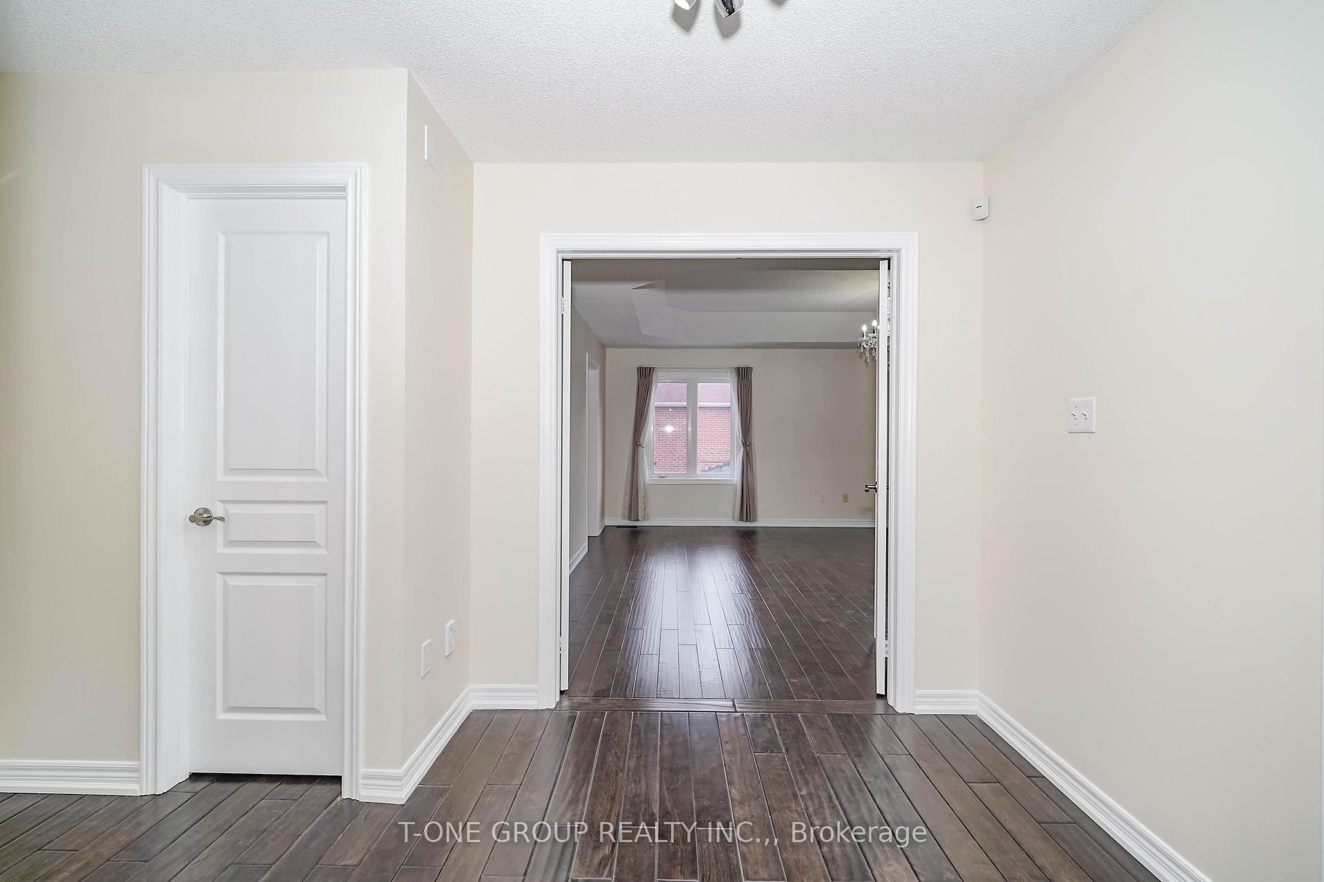 Photo 15 of 3 Chokecherry Crescent, Markham, Wismer — HOMEH