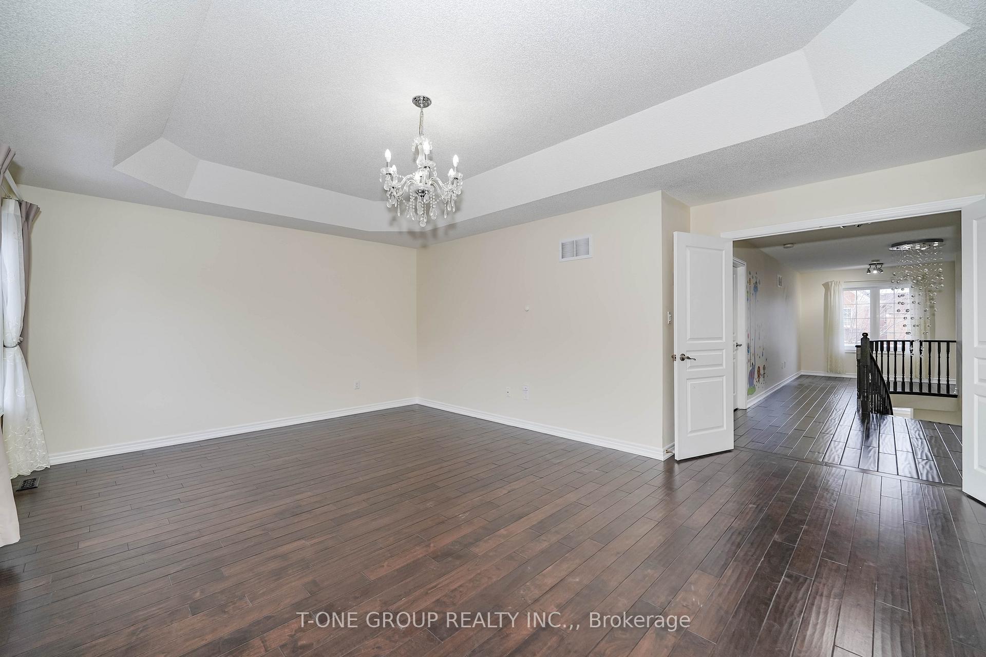 Photo 16 of 3 Chokecherry Crescent, Markham, Wismer — HOMEH