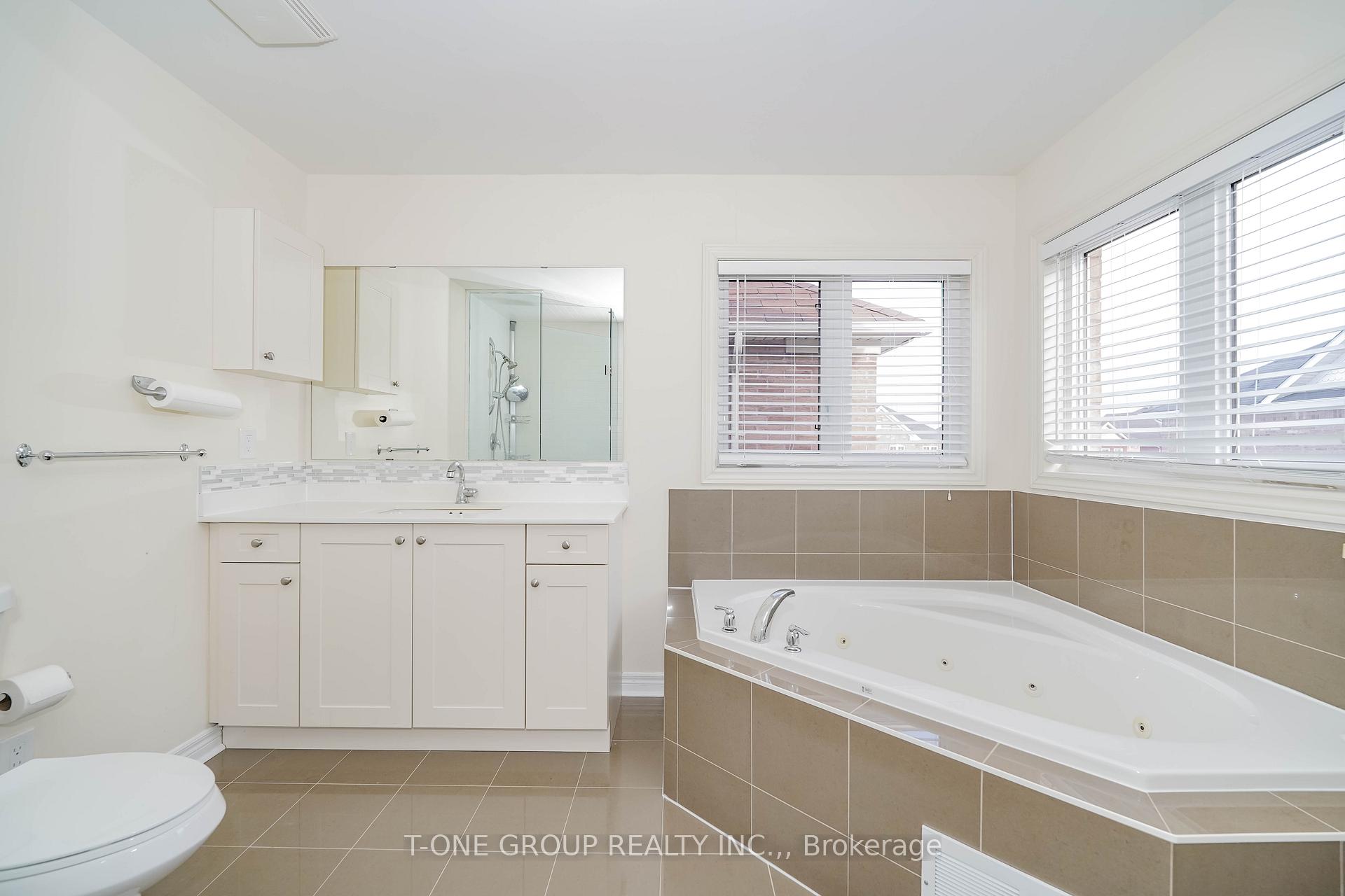 Photo 22 of 3 Chokecherry Crescent, Markham, Wismer — HOMEH