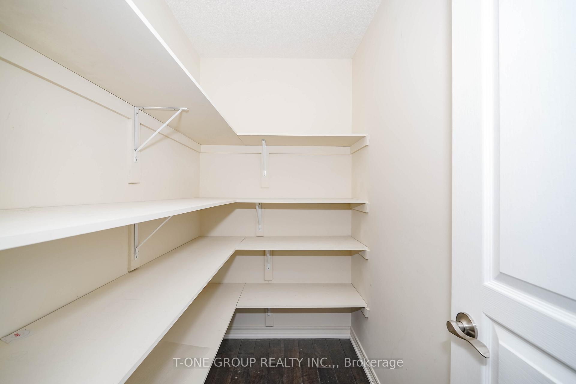 Photo 33 of 3 Chokecherry Crescent, Markham, Wismer — HOMEH