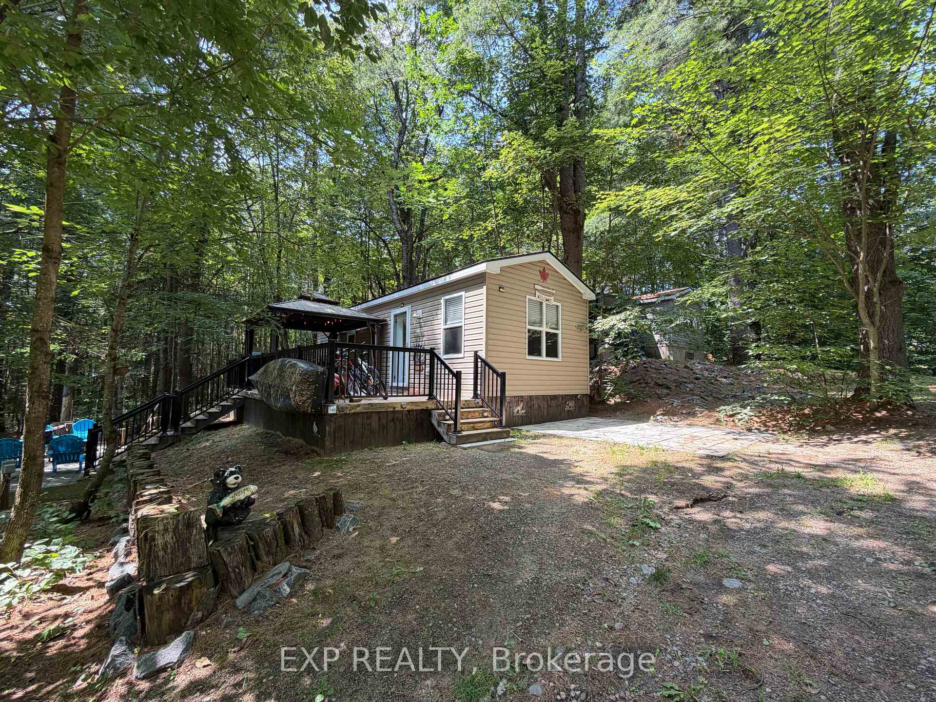 Photo of Unit 740 Poplar Cres, 1047 Bonnie Lake Camp Road
