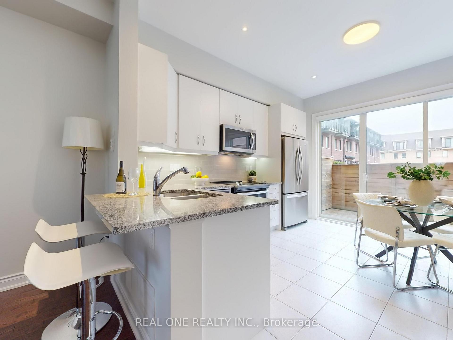 Photo 10 of 2161 Lillykin Street, Oakville, River Oaks — HOMEH
