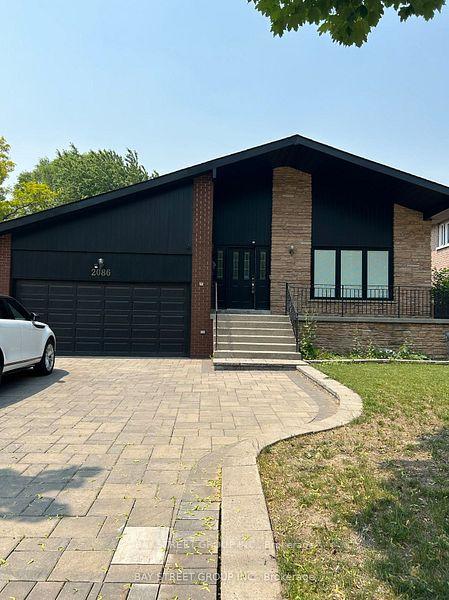 Photo 1 of 2086 Pharmacy Avenue, Scarborough, L'Amoreaux — HOMEH