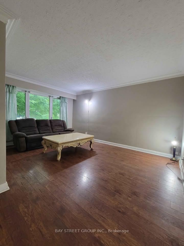 Photo 6 of 182 Phyllis Avenue, Scarborough, Cliffcrest — HOMEH