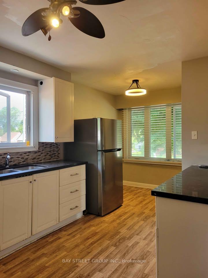 Photo 7 of 182 Phyllis Avenue, Scarborough, Cliffcrest — HOMEH