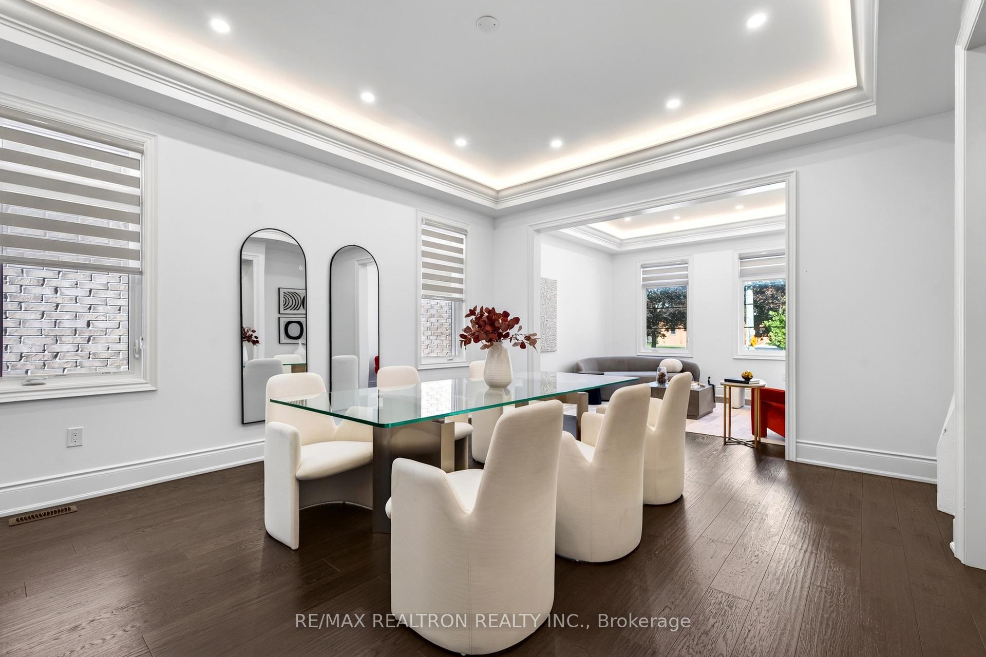 Photo 7 of 209 Hillsview Drive, Richmond Hill, Observatory — HOMEH