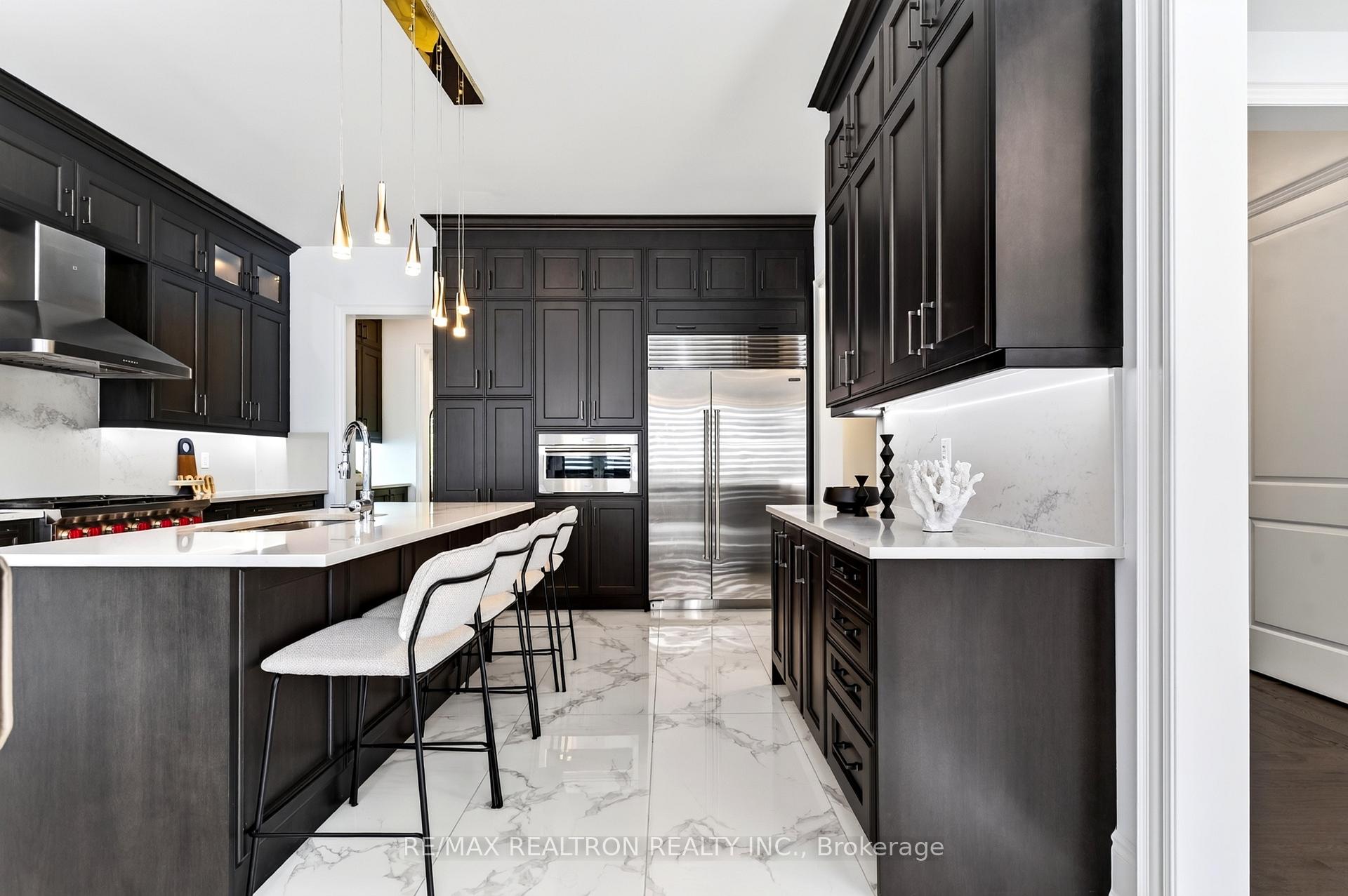 Photo 12 of 209 Hillsview Drive, Richmond Hill, Observatory — HOMEH
