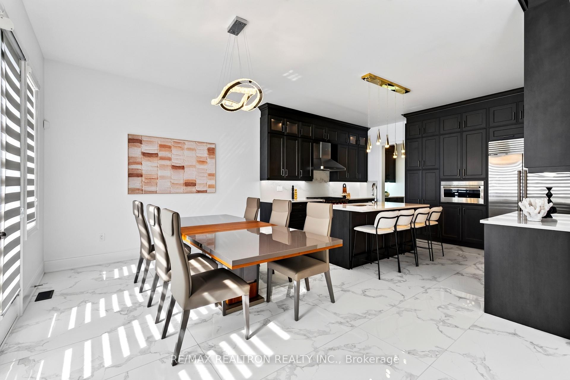 Photo 14 of 209 Hillsview Drive, Richmond Hill, Observatory — HOMEH