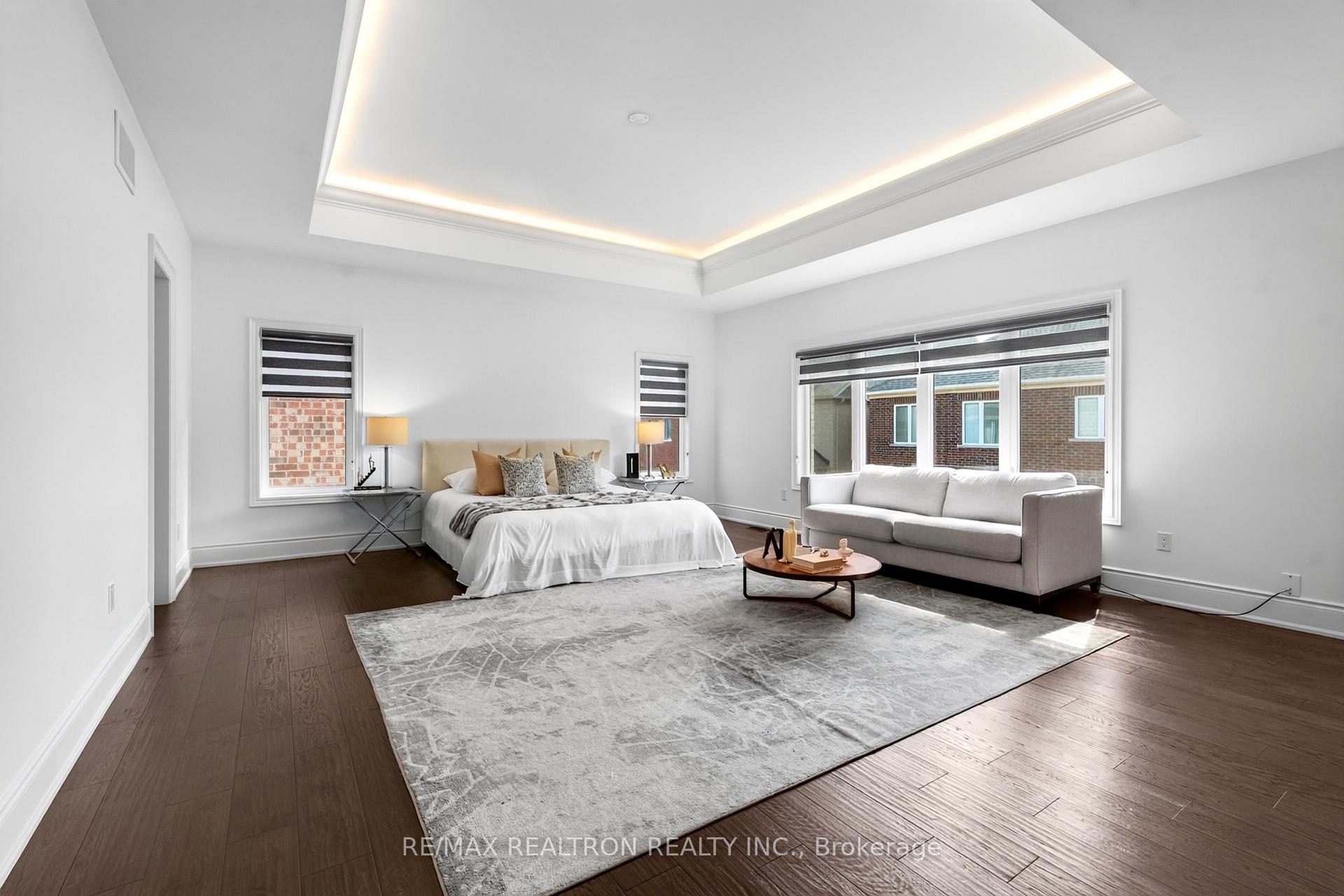 Photo 22 of 209 Hillsview Drive, Richmond Hill, Observatory — HOMEH
