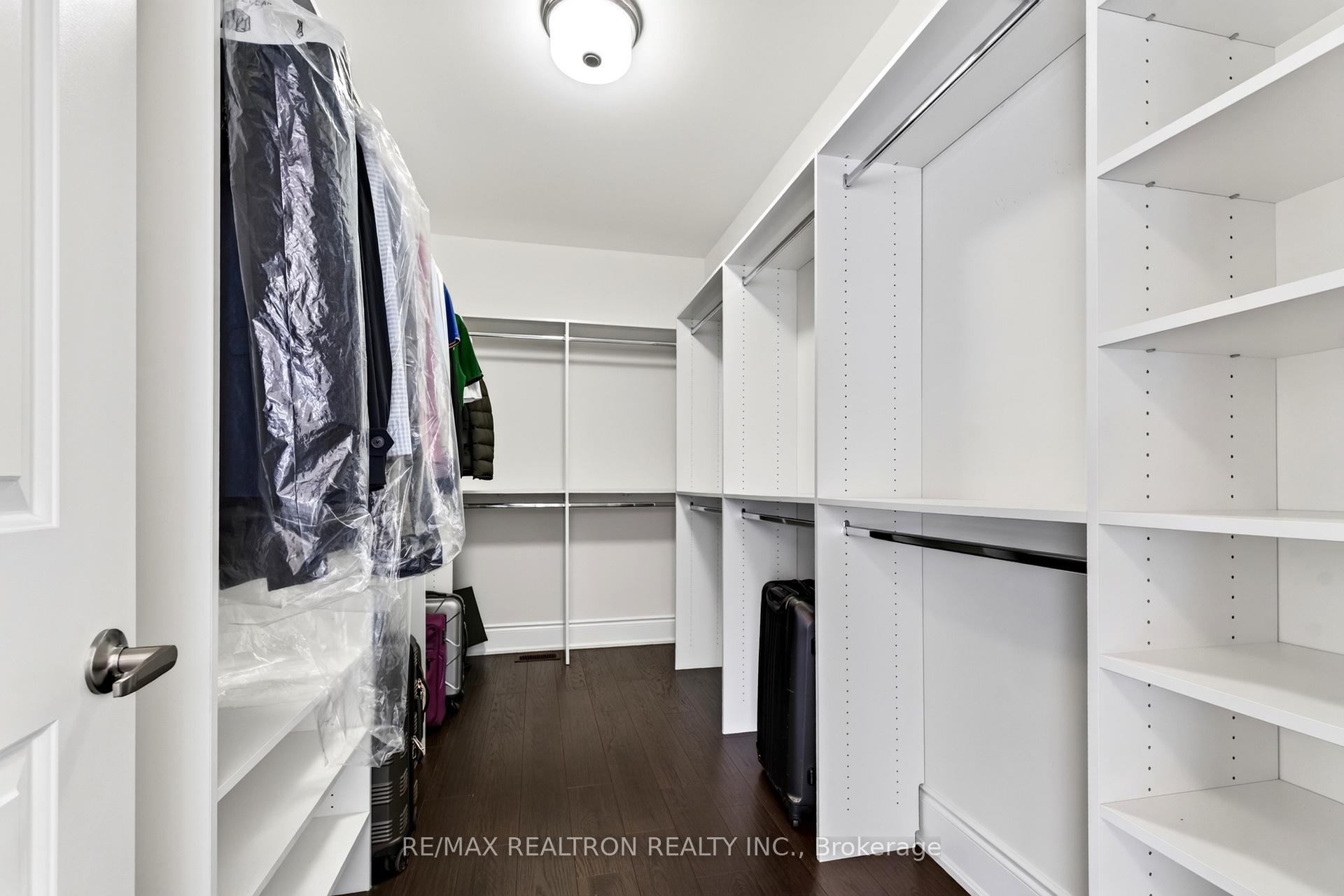 Photo 25 of 209 Hillsview Drive, Richmond Hill, Observatory — HOMEH