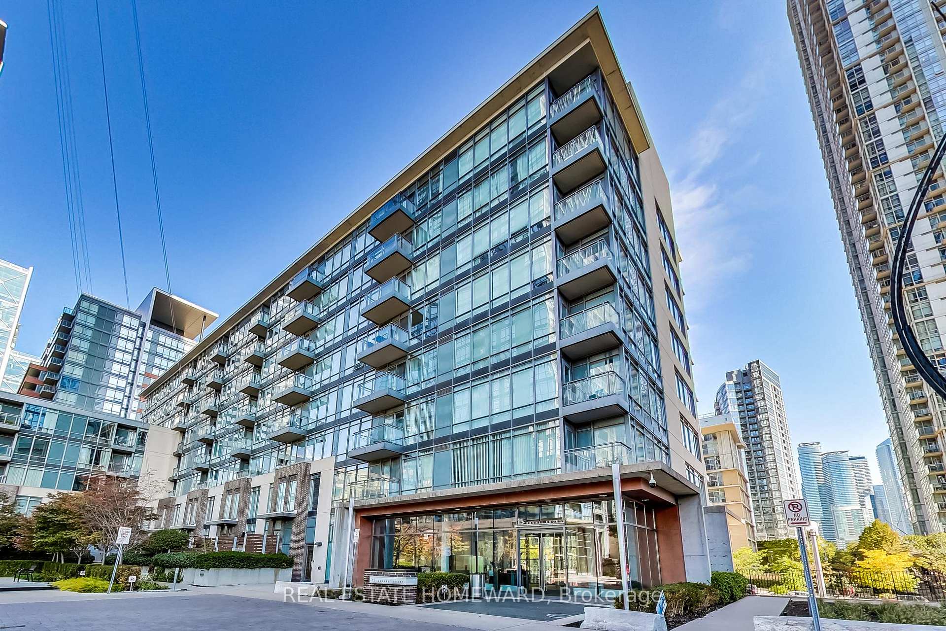 Front of Unit 505, 15 Brunel Court