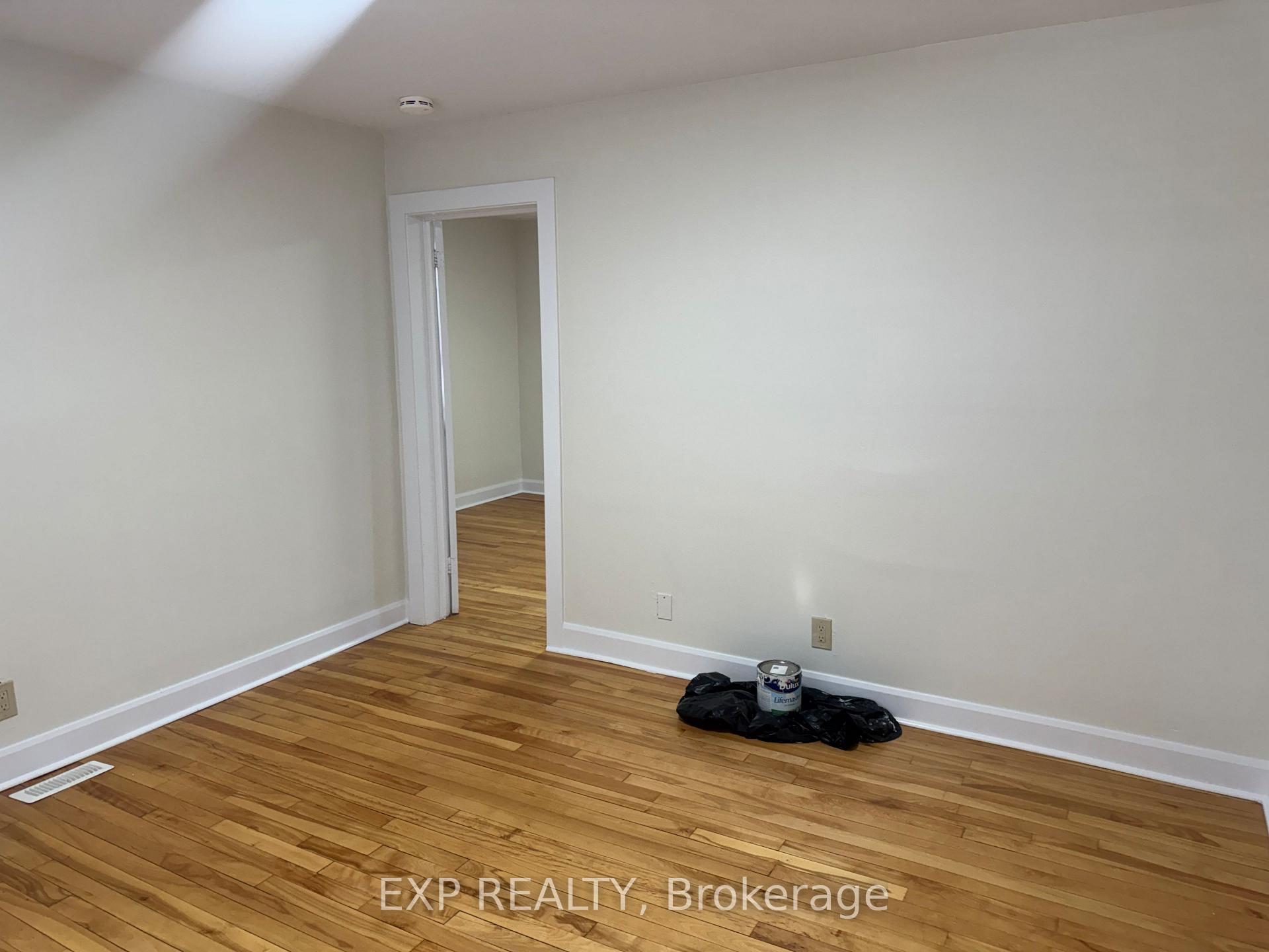 Photo 3 of Unit 1, 1268 Emperor Avenue, Ottawa, Carlington — HOMEH