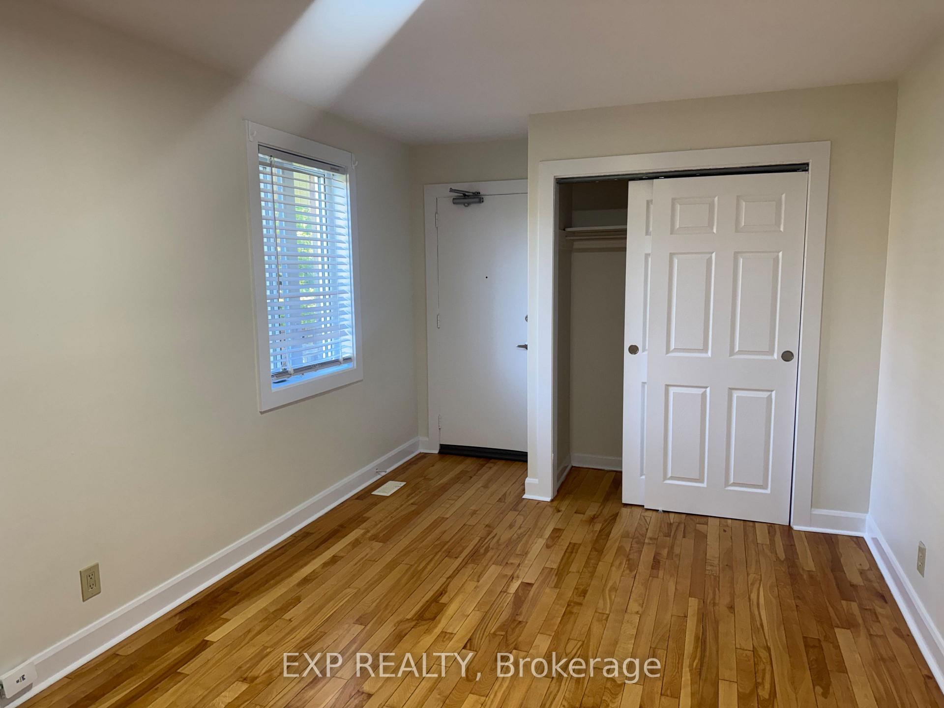 Photo 5 of Unit 1, 1268 Emperor Avenue, Ottawa, Carlington — HOMEH