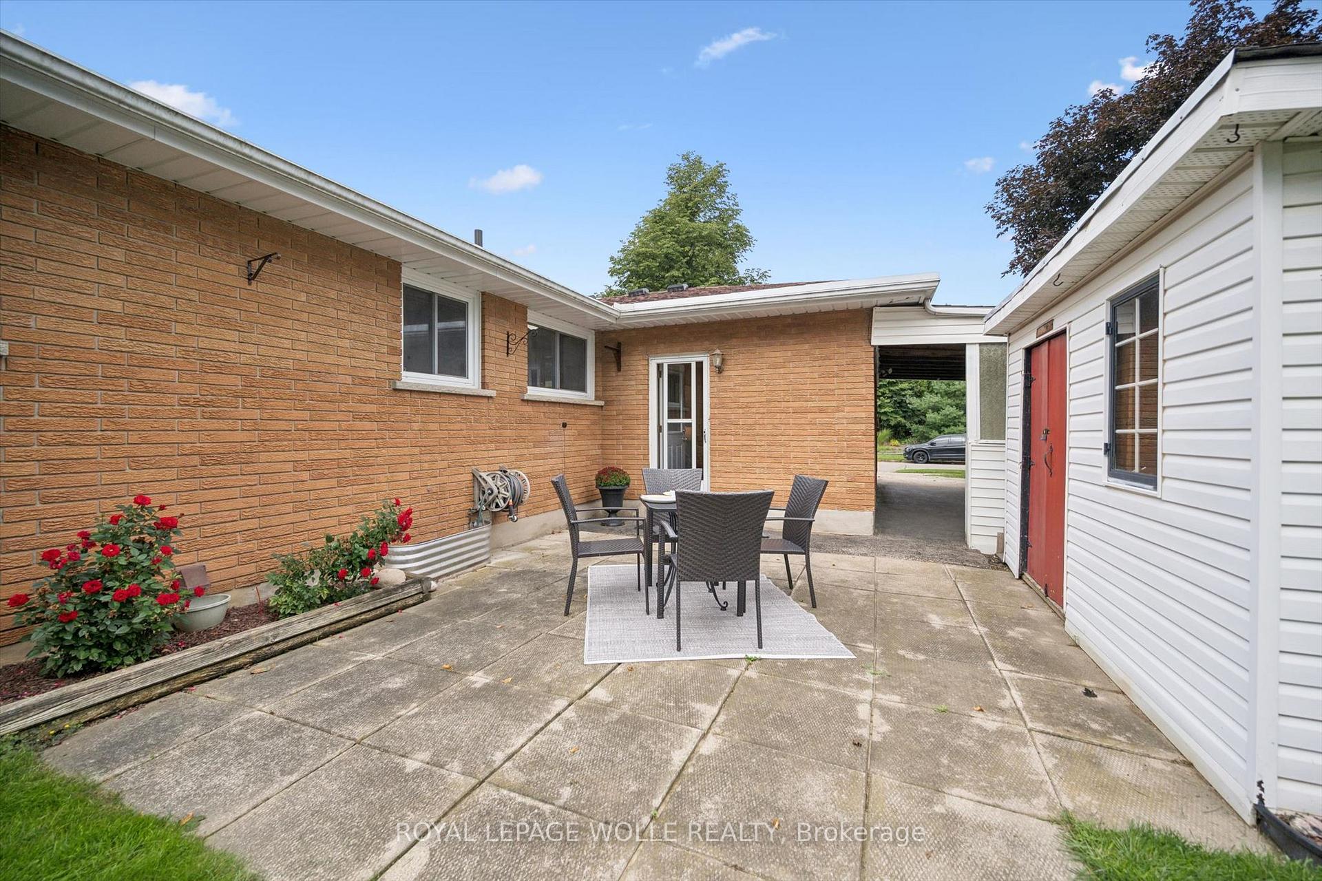 Photo 29 of 85 Indian Road, Kitchener, Heritage Park - Kitchener — HOMEH