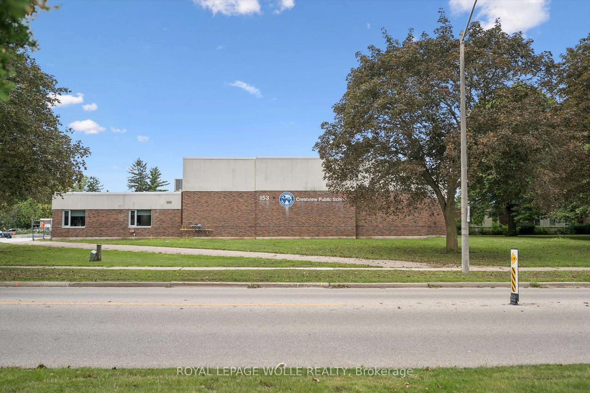 Photo 35 of 85 Indian Road, Kitchener, Heritage Park - Kitchener — HOMEH