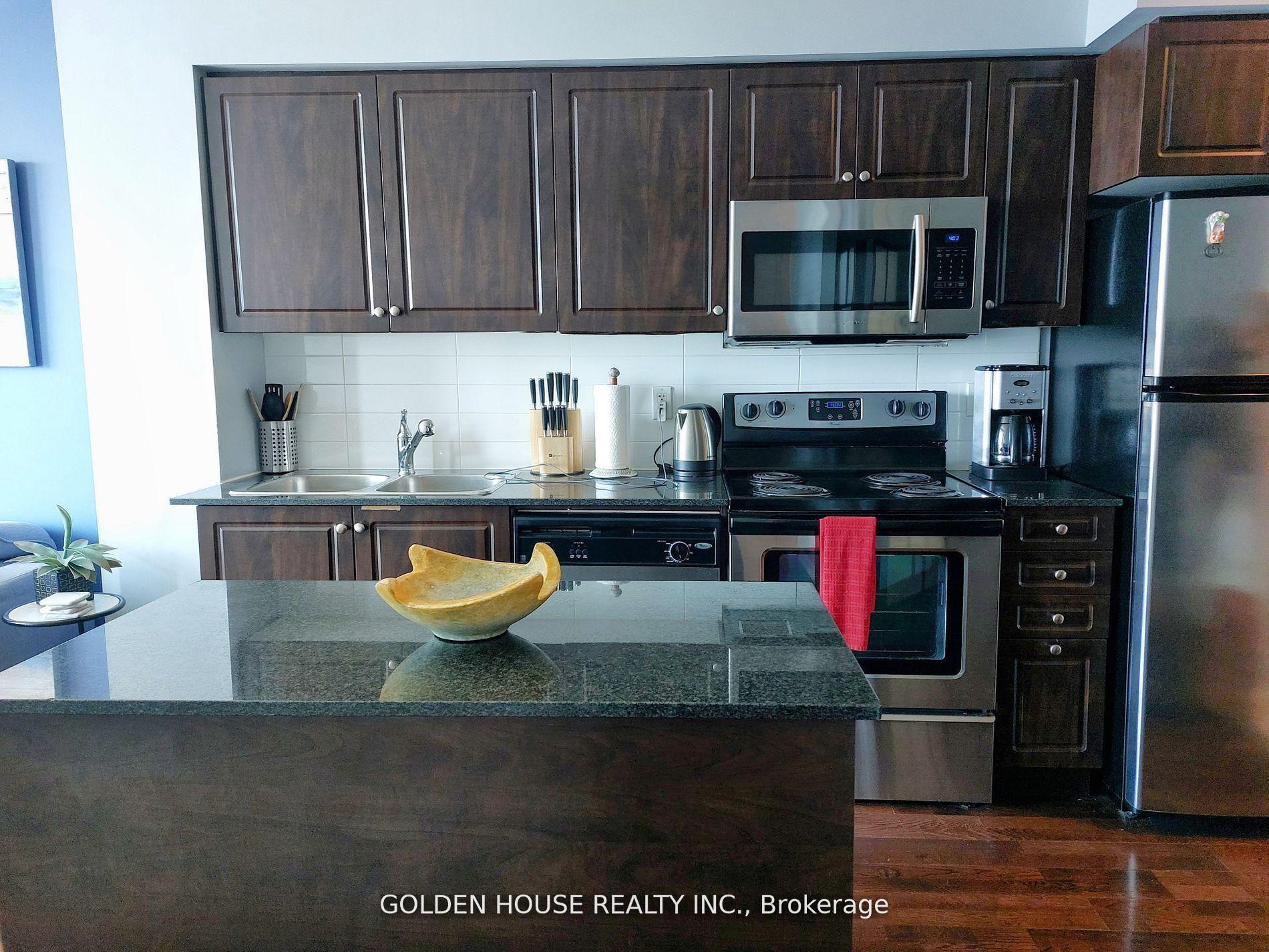 Photo 3 of Unit 2309, 215 Fort York Boulevard, Toronto, Niagara — HOMEH