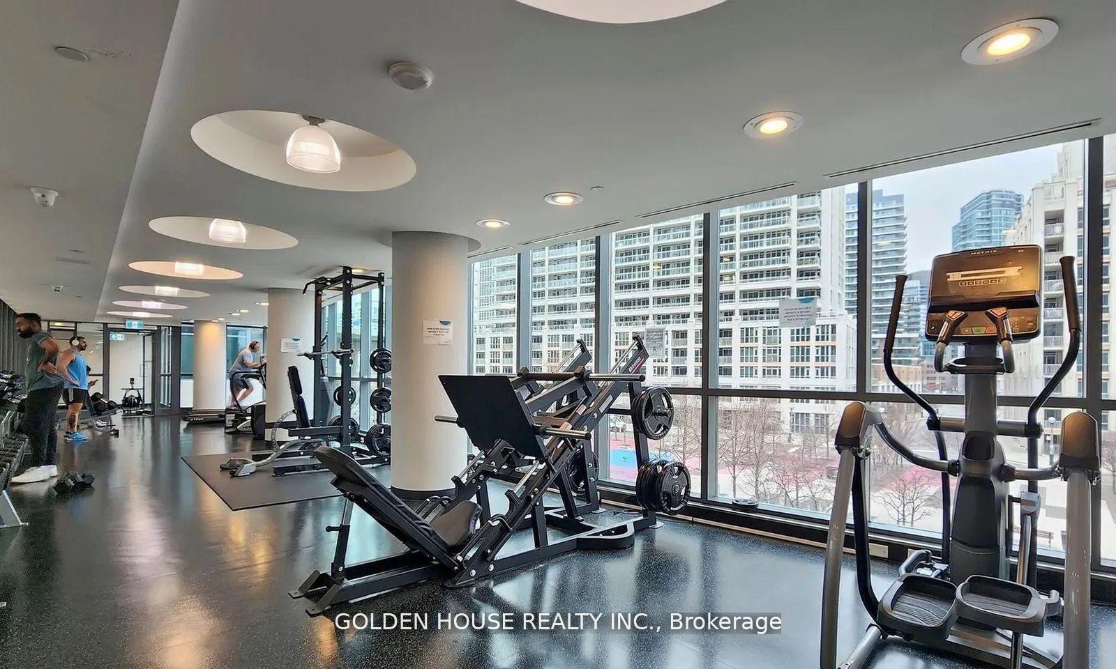 Photo 7 of Unit 2309, 215 Fort York Boulevard, Toronto, Niagara — HOMEH