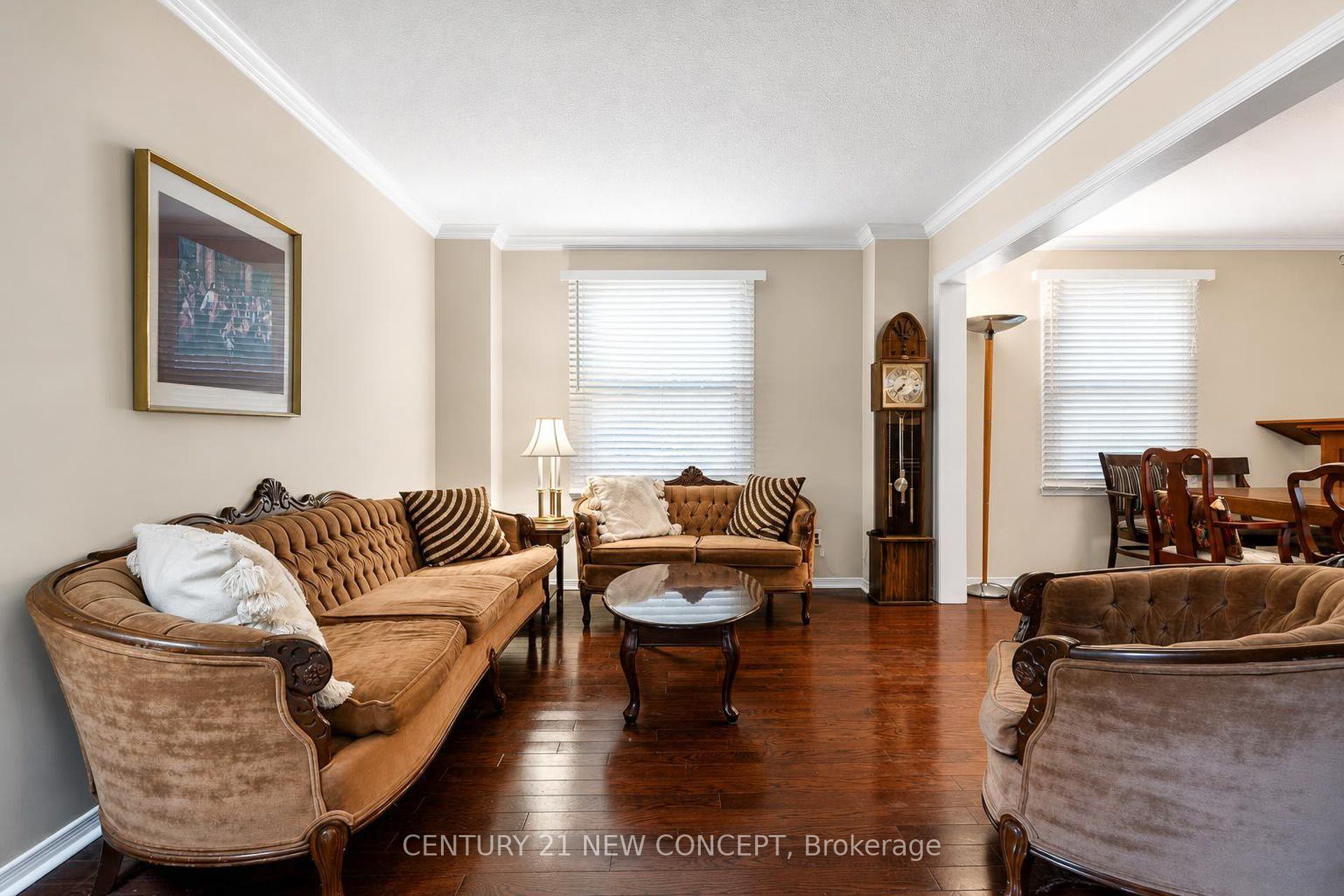 Photo 8 of 8 Millcroft Way, Vaughan, Brownridge — HOMEH
